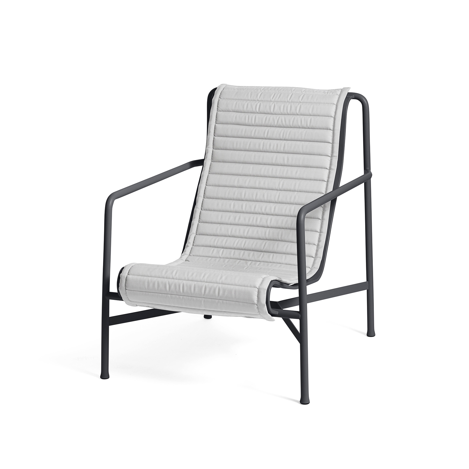 Mostra il prodotto Palissade Lounge Chair High Quilted Cushion del produttore HAY