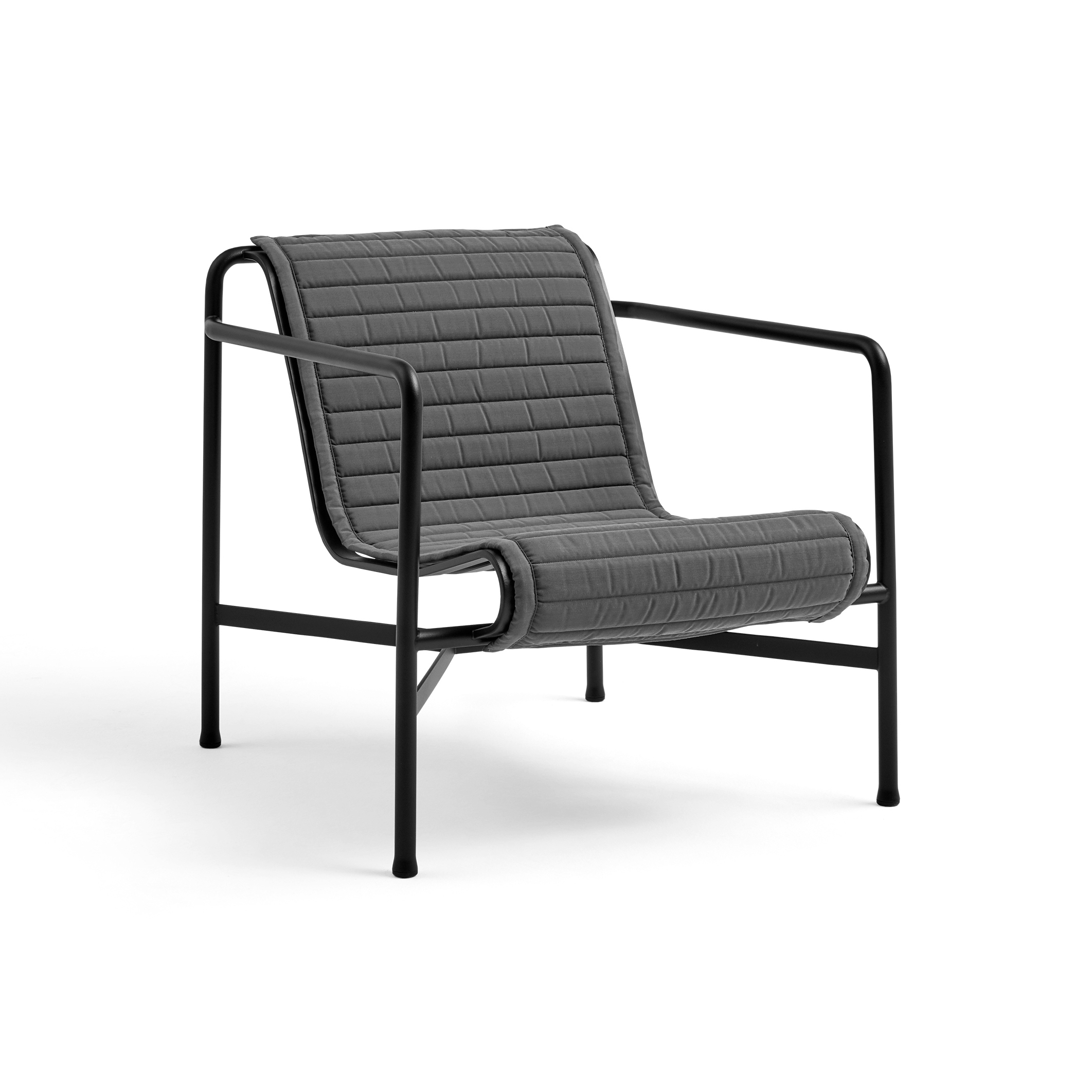 Mostra il prodotto Palissade Lounge Chair Low Quilted Cushion del produttore HAY