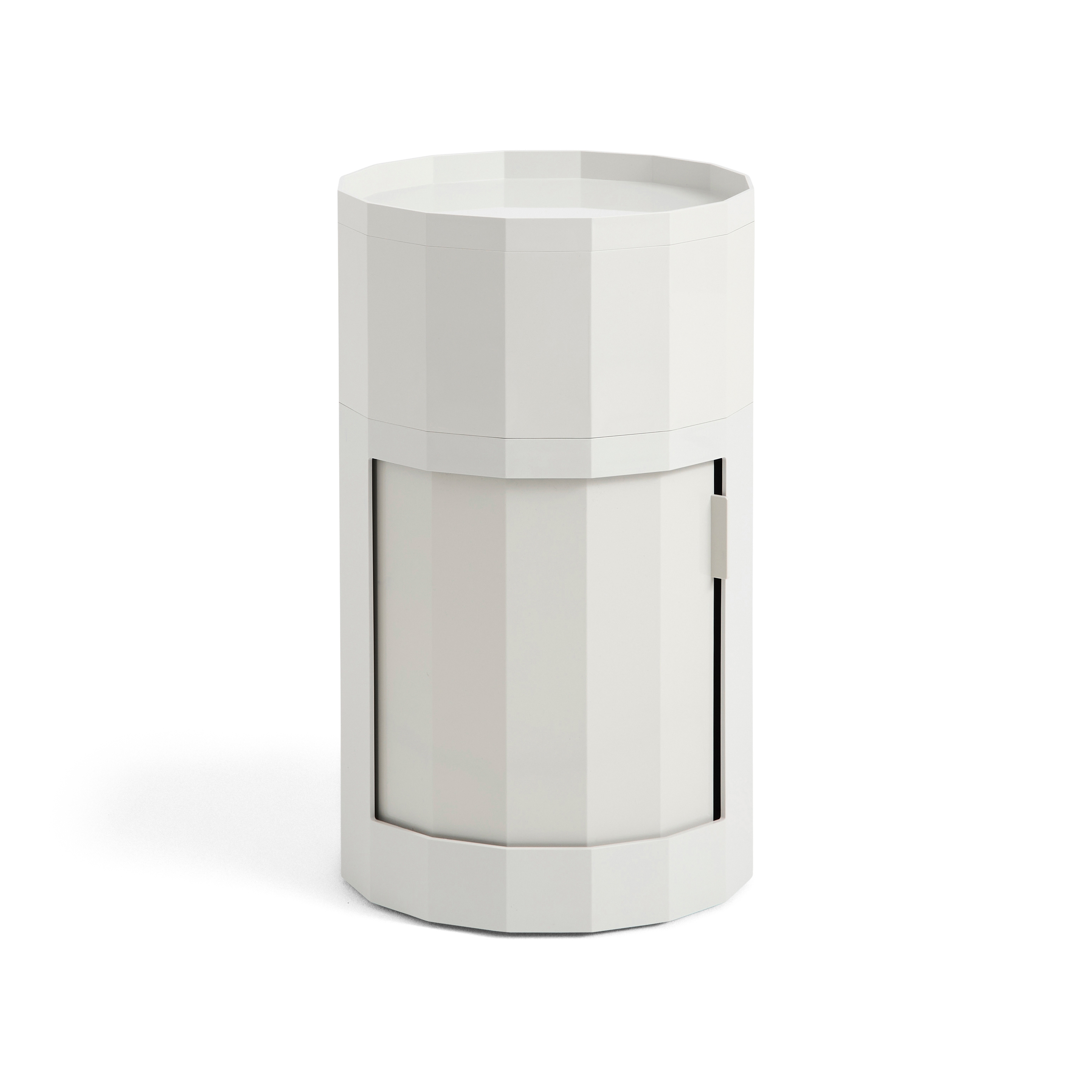 Mostra il prodotto Facet Cabinet High del produttore HAY