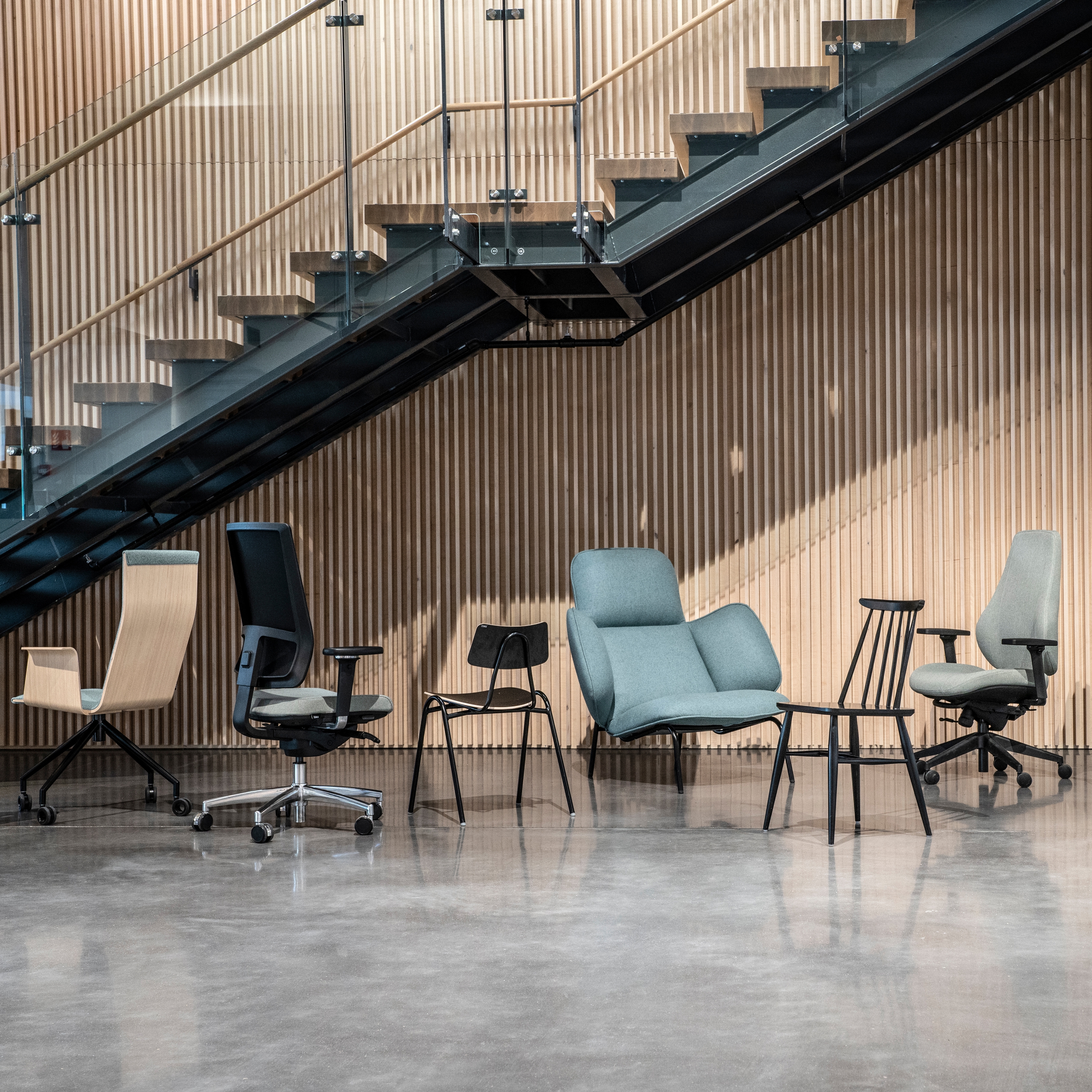 SEATING