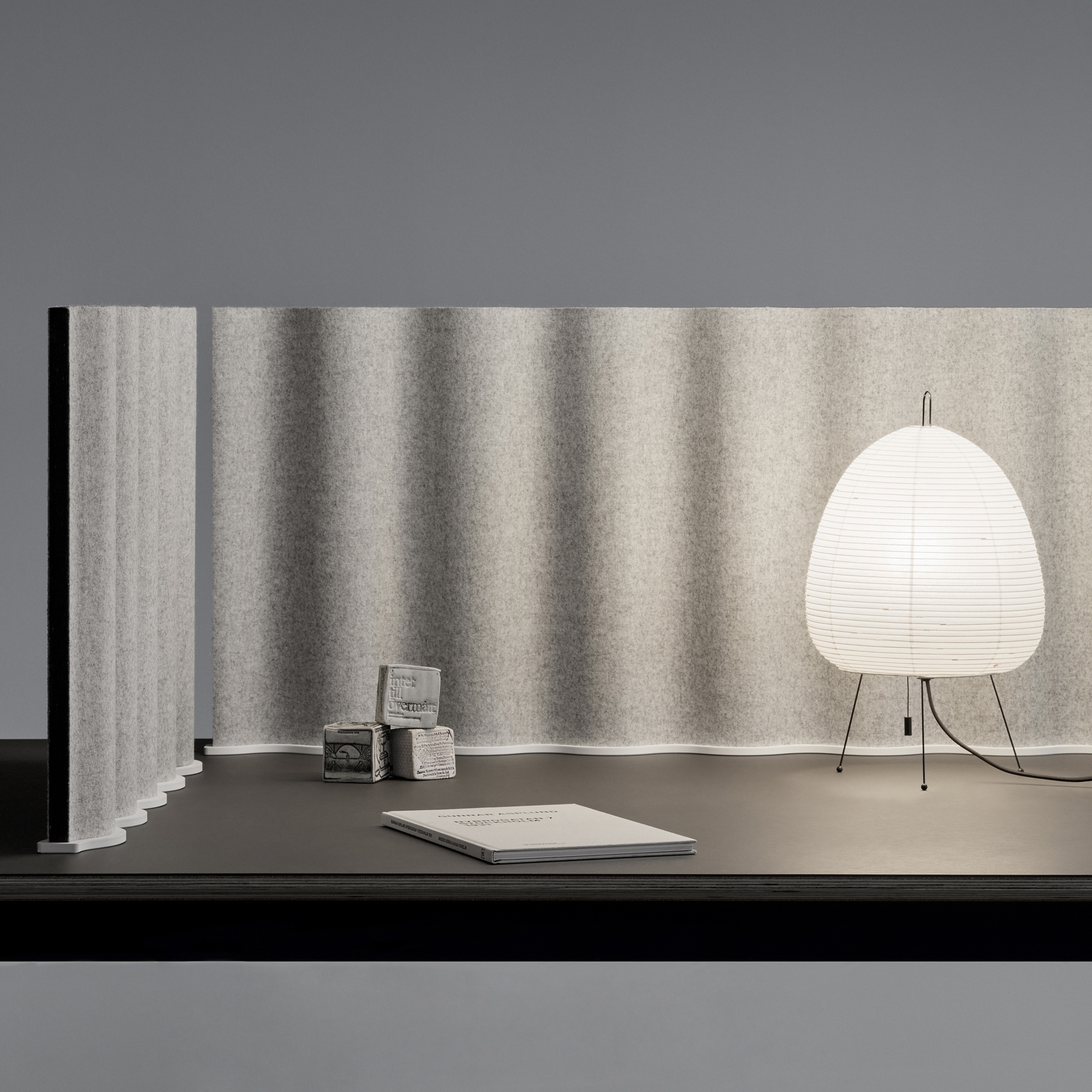 Mostra il prodotto Scala Mobile Table Screen del produttore Abstracta