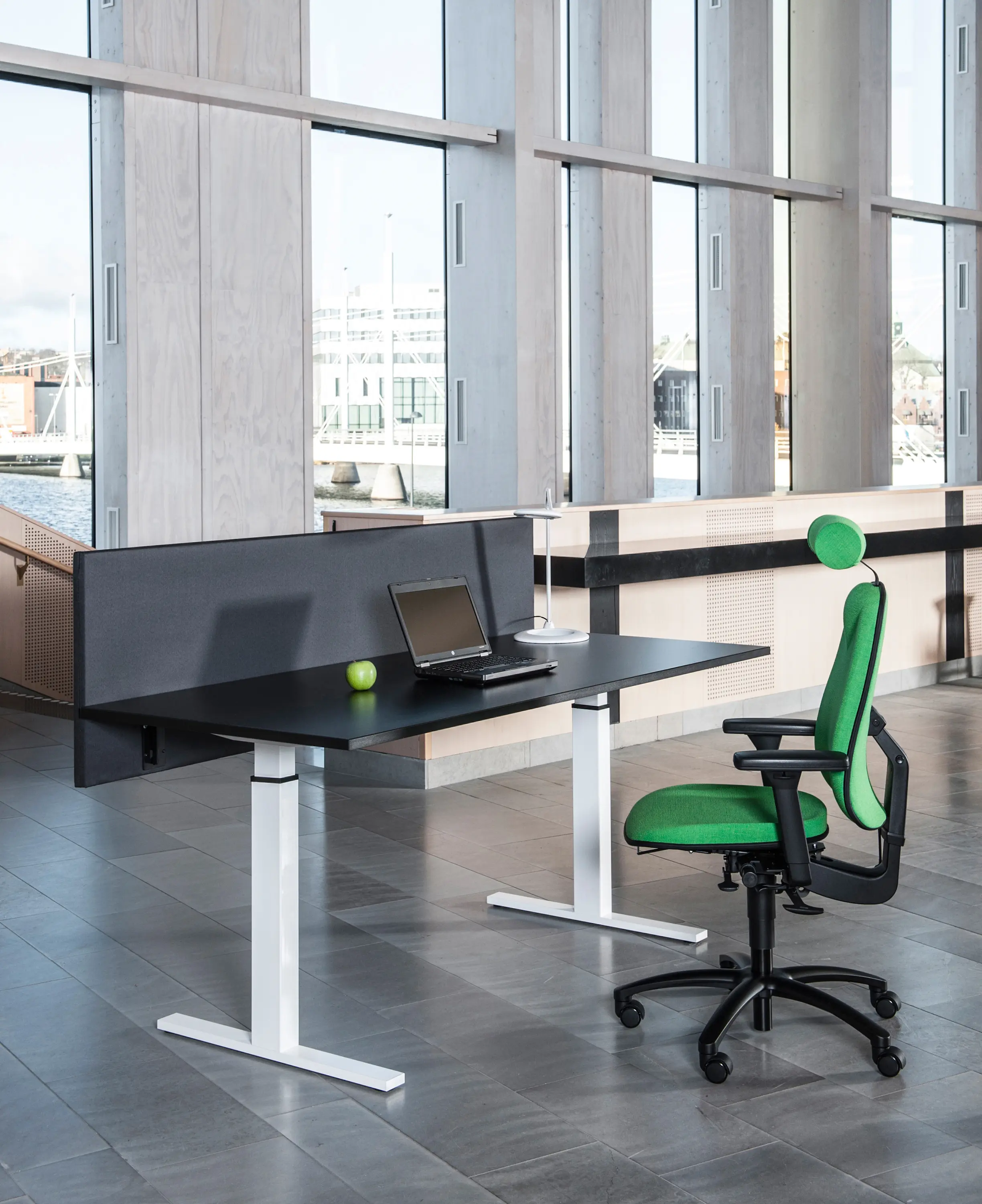 Swedstyle - Classic Flex - electric sit & stand frame