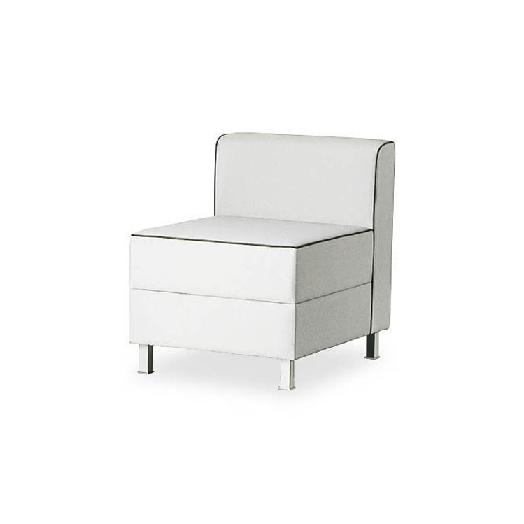 Display product AT lounge from manufacturer Fantoni