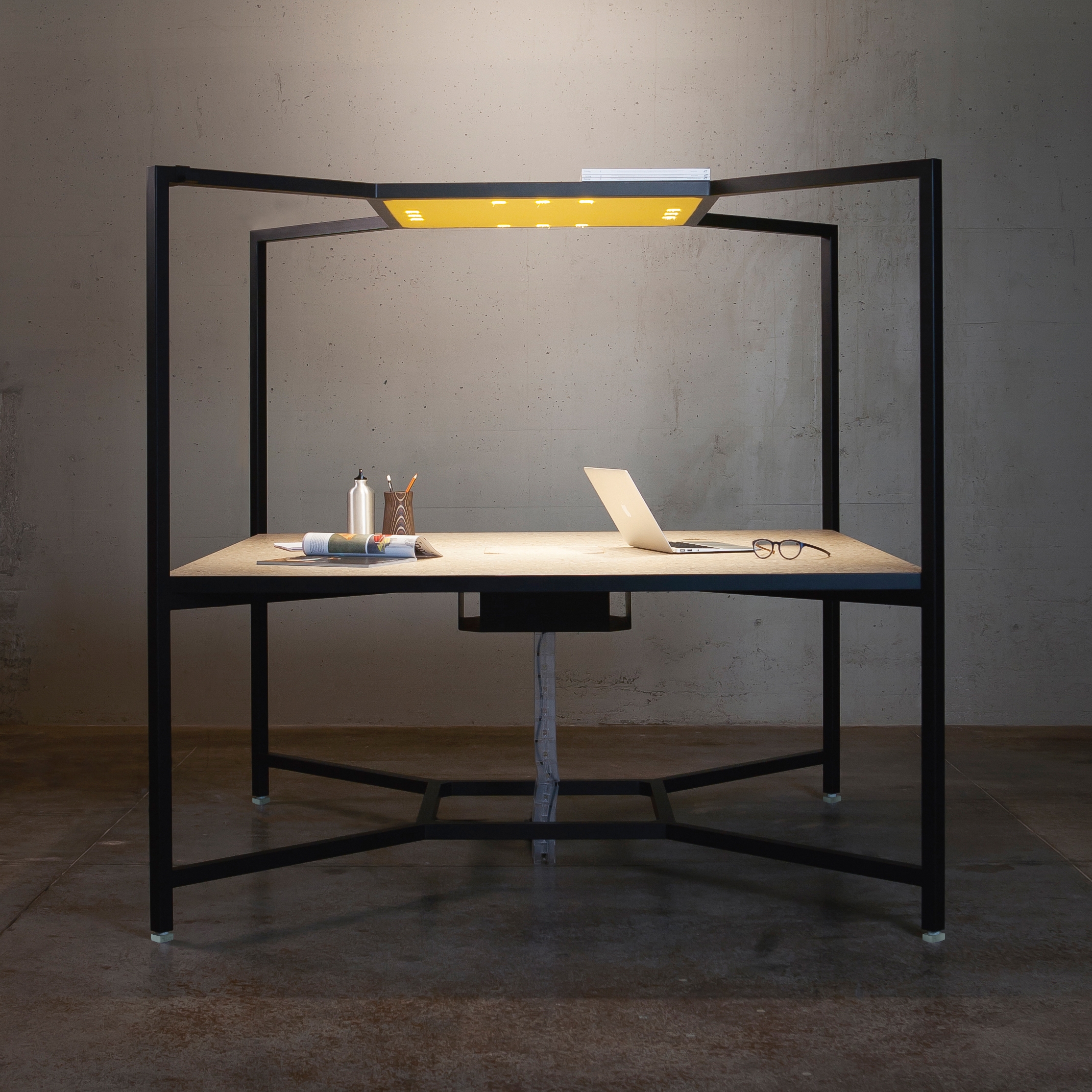 Display product Hub from manufacturer Fantoni