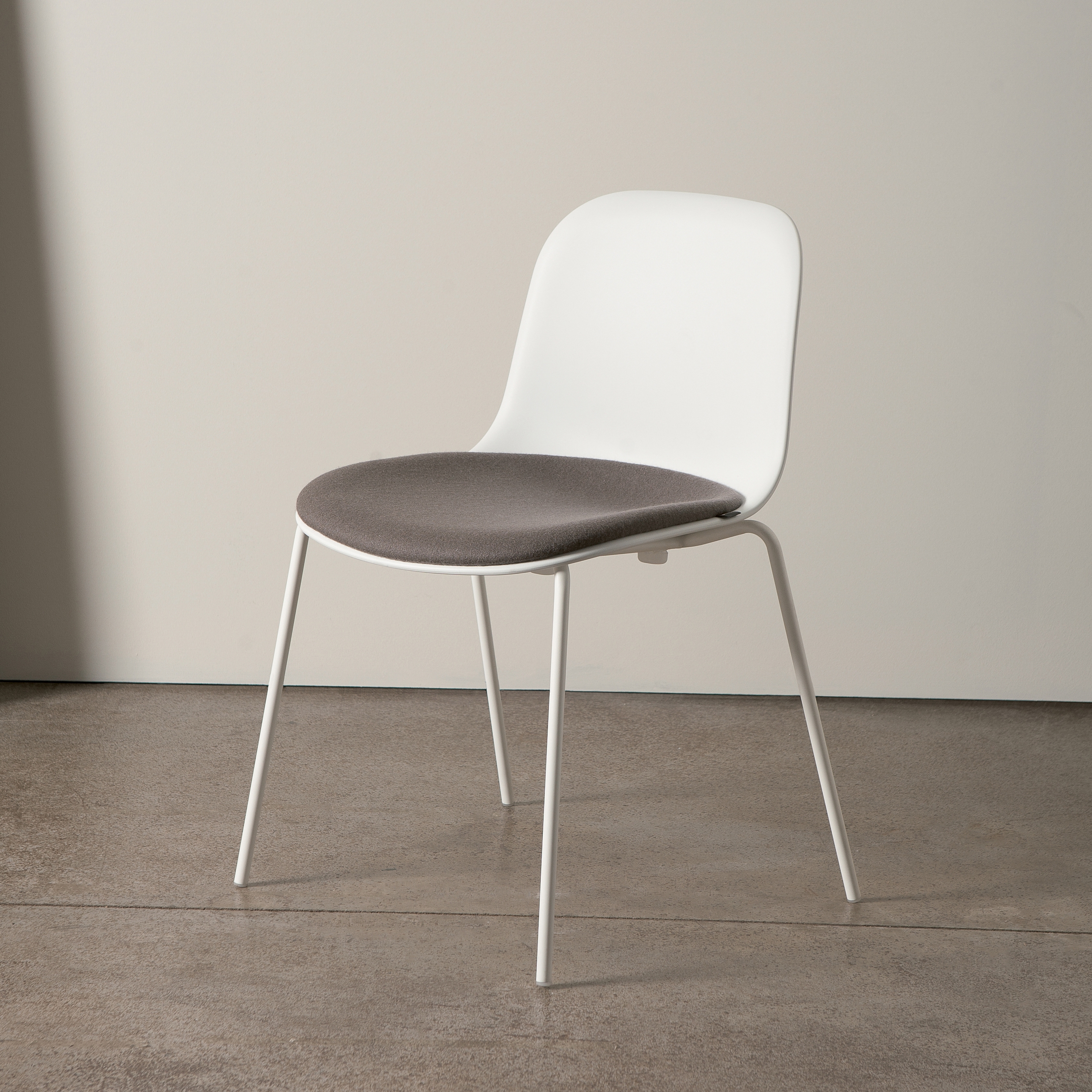 Display product Máni from manufacturer Fantoni