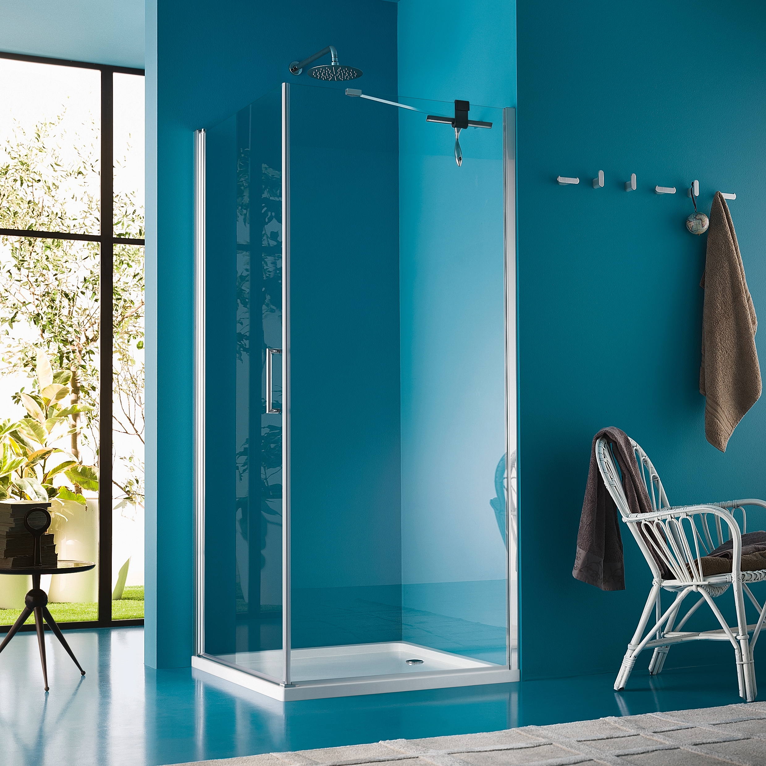 Display product Claire Design Pivot door from manufacturer Inda