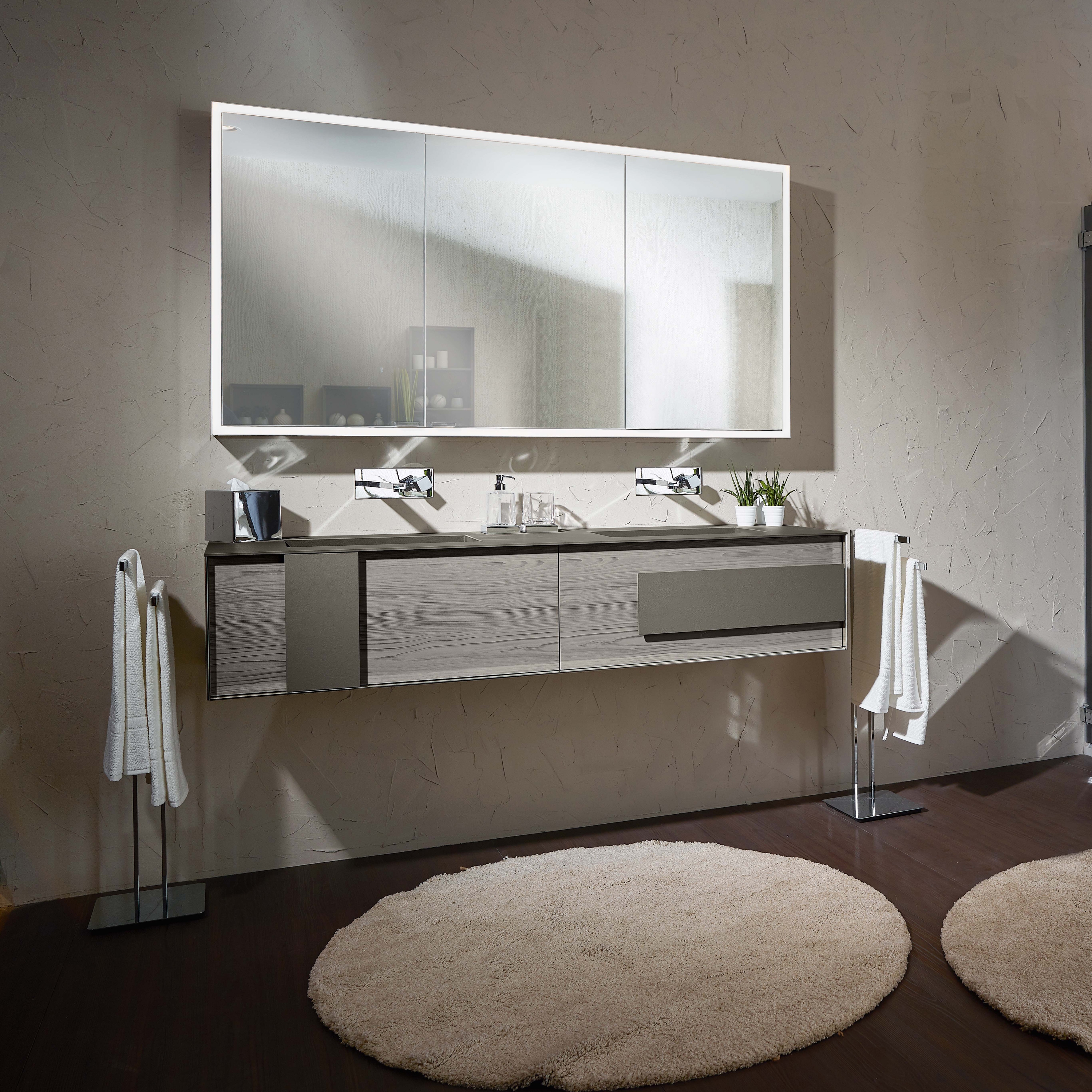 Display product Qamar Leonardo from manufacturer Inda