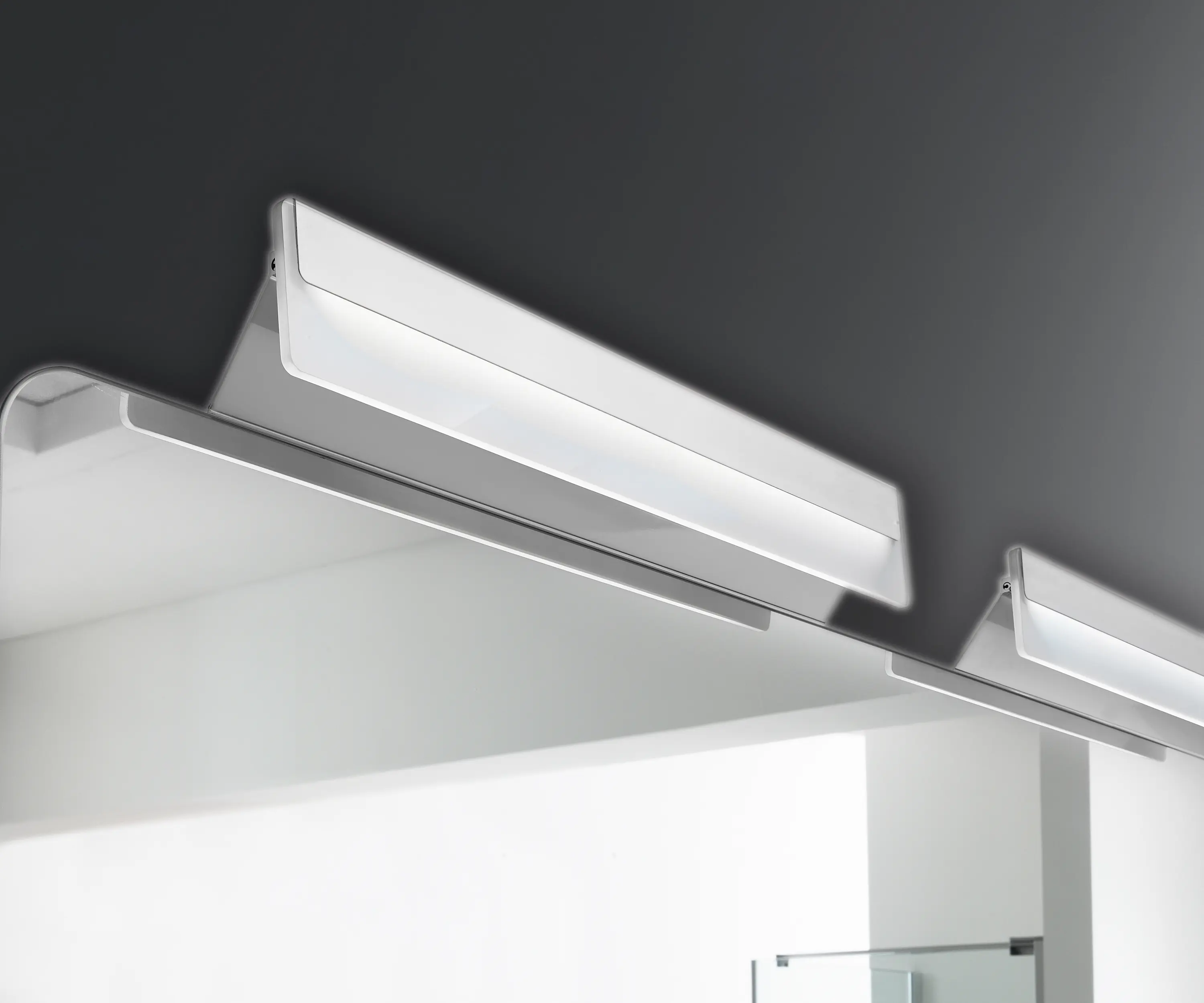 Inda - Lamp with plexiglass diffuser. Chrome-plated finishing