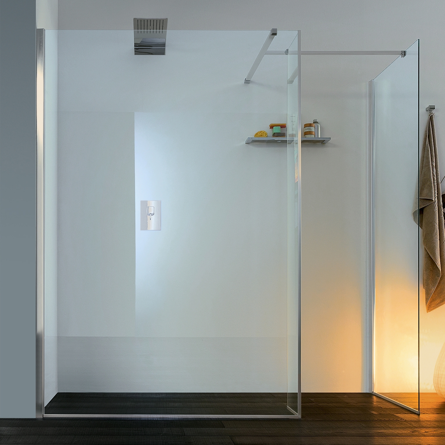 Display product Walk In Wall C from manufacturer Inda