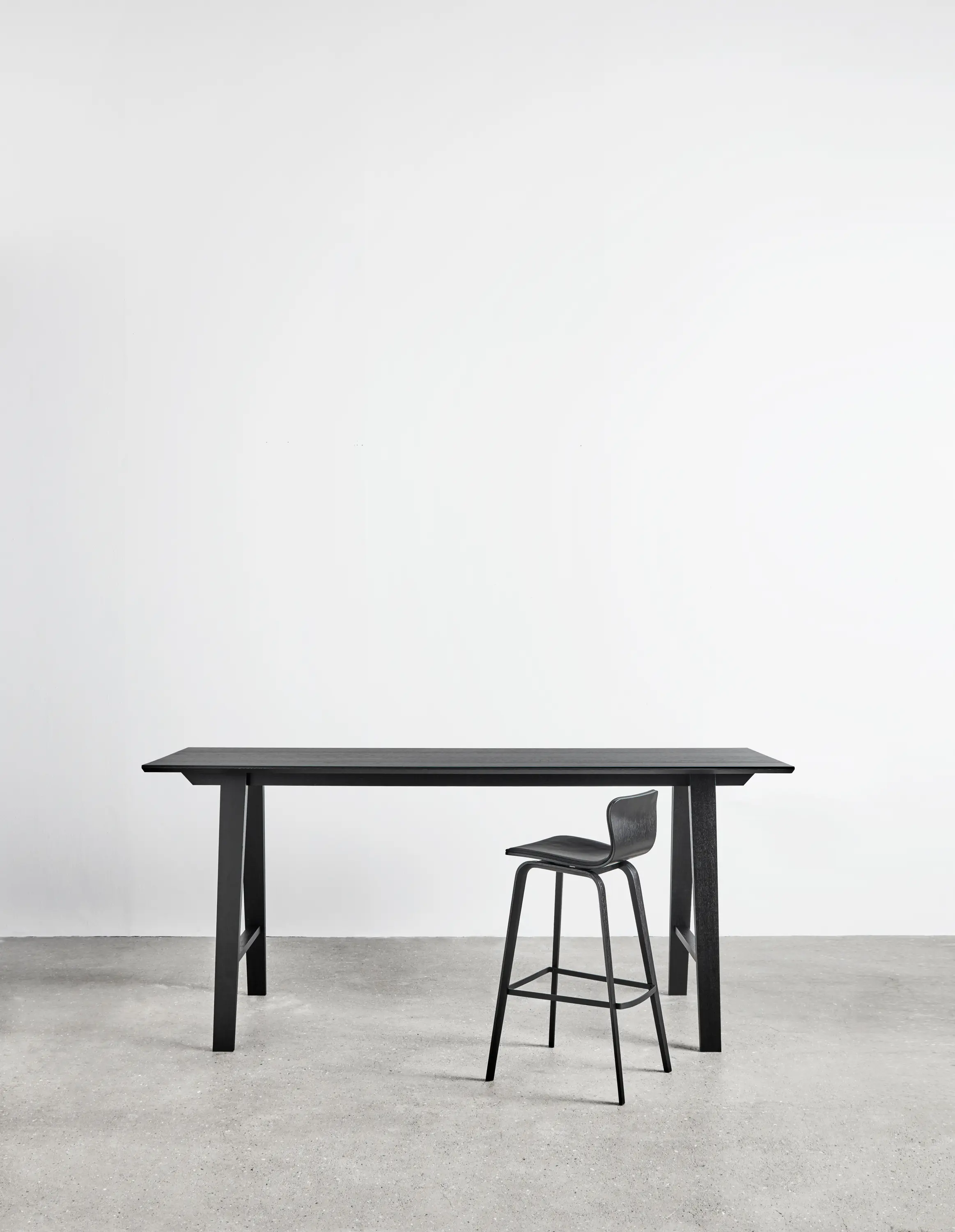 Magnus Olesen - Bar Table Wood