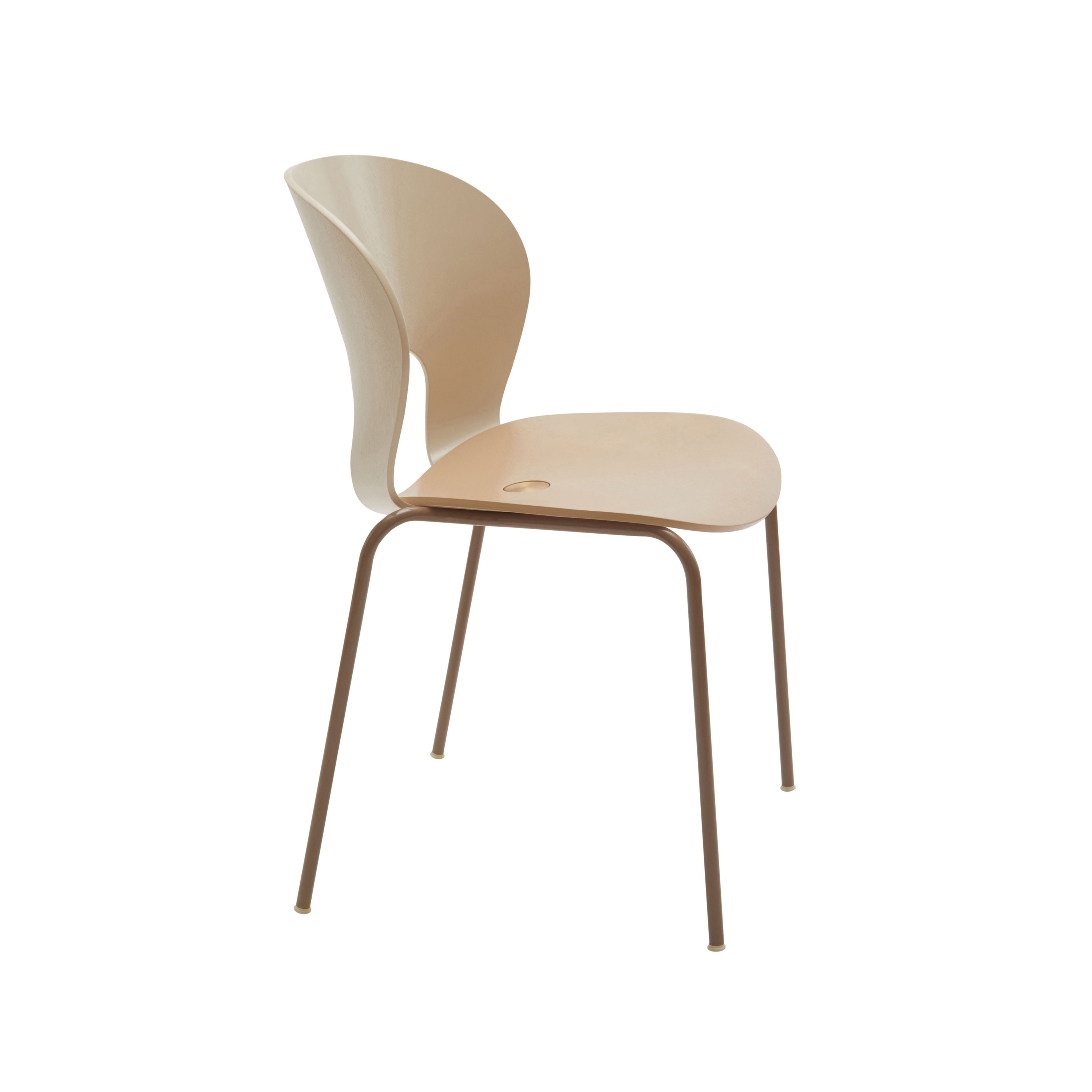 Ø Chair