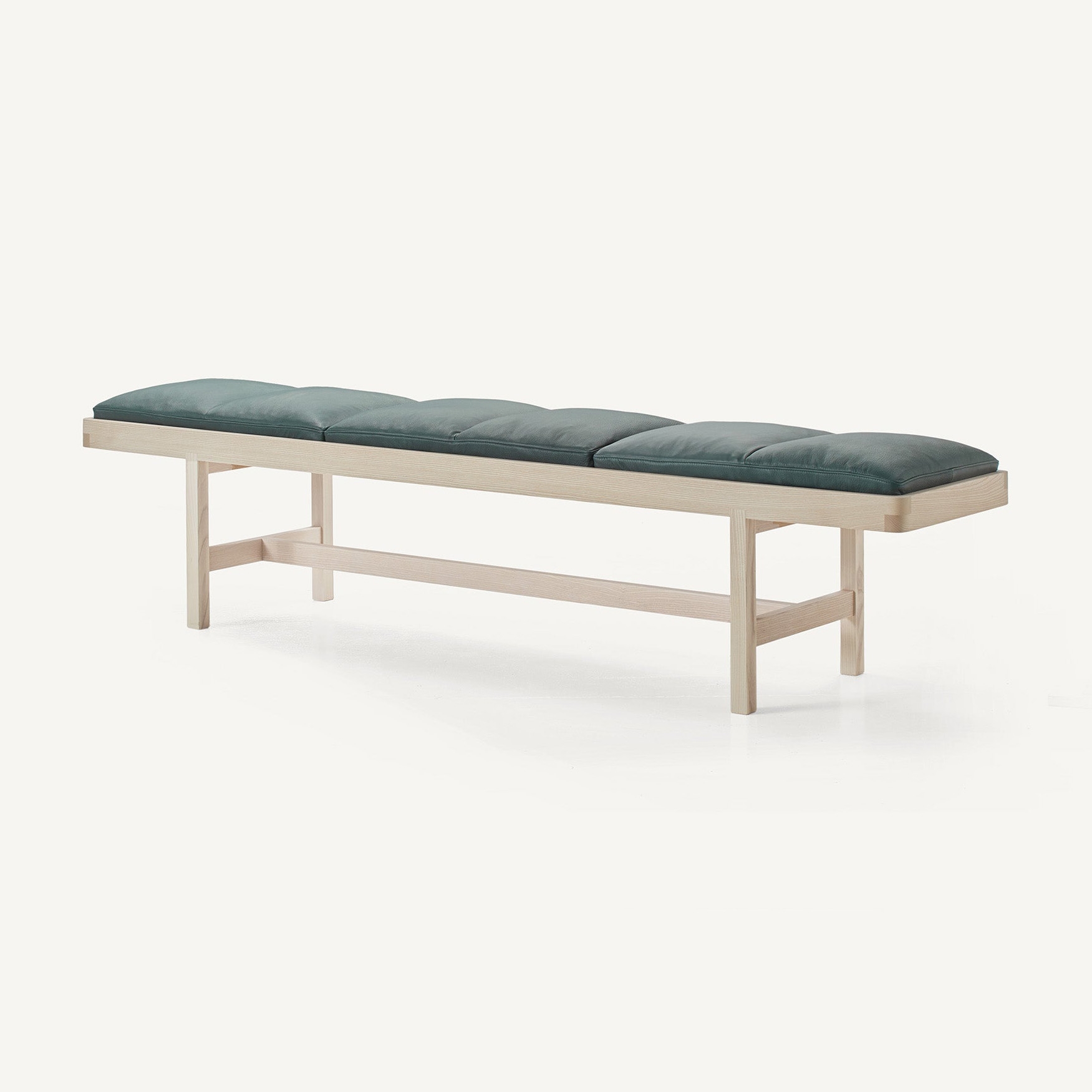 Display product Dining Bench from manufacturer BassamFellows