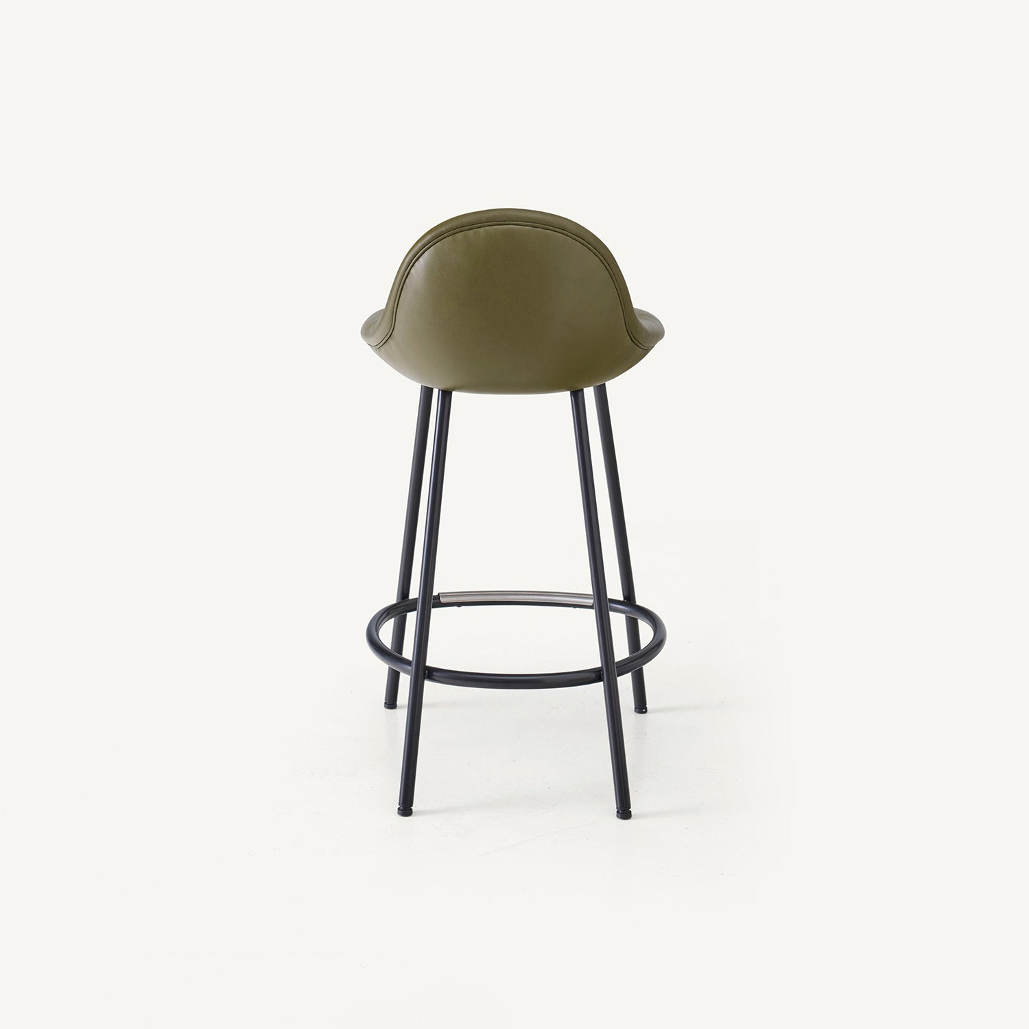 Afficher le produit Pebble Padded Stool du fabricant BassamFellows