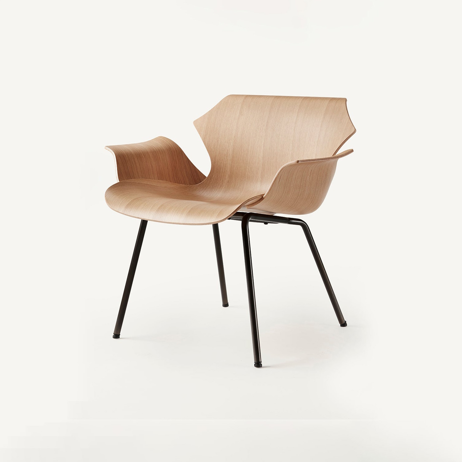 Mostra il prodotto Petal Lounge Chair Metal Base del produttore BassamFellows