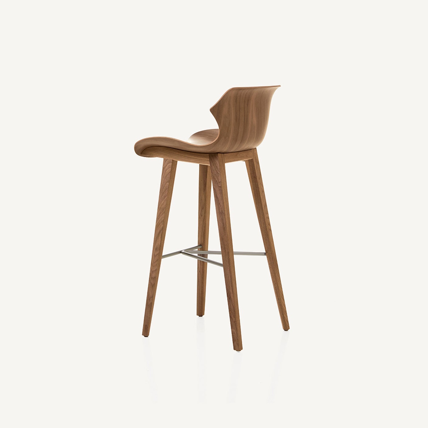Afficher le produit Petal Stool du fabricant BassamFellows