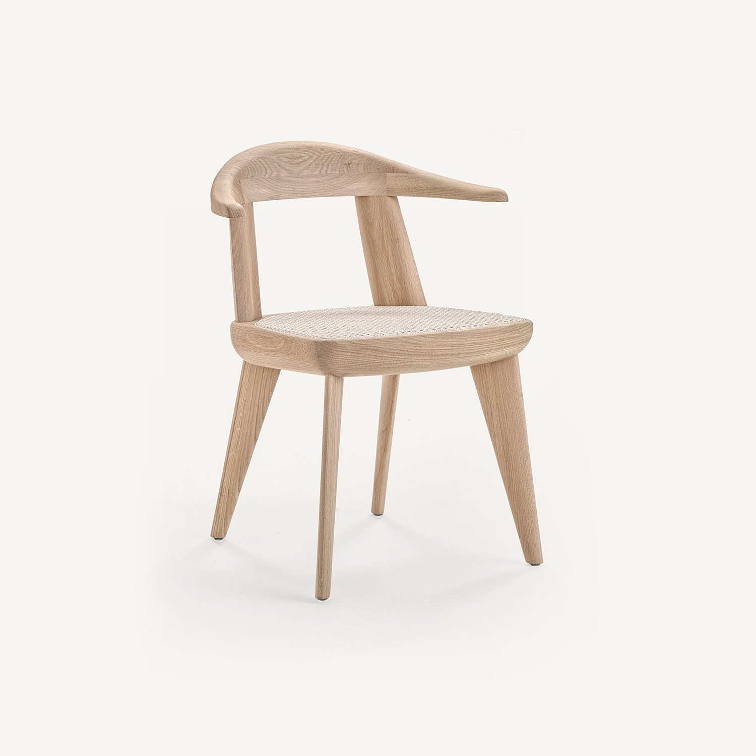 Afficher le produit Brutus Chair du fabricant BassamFellows