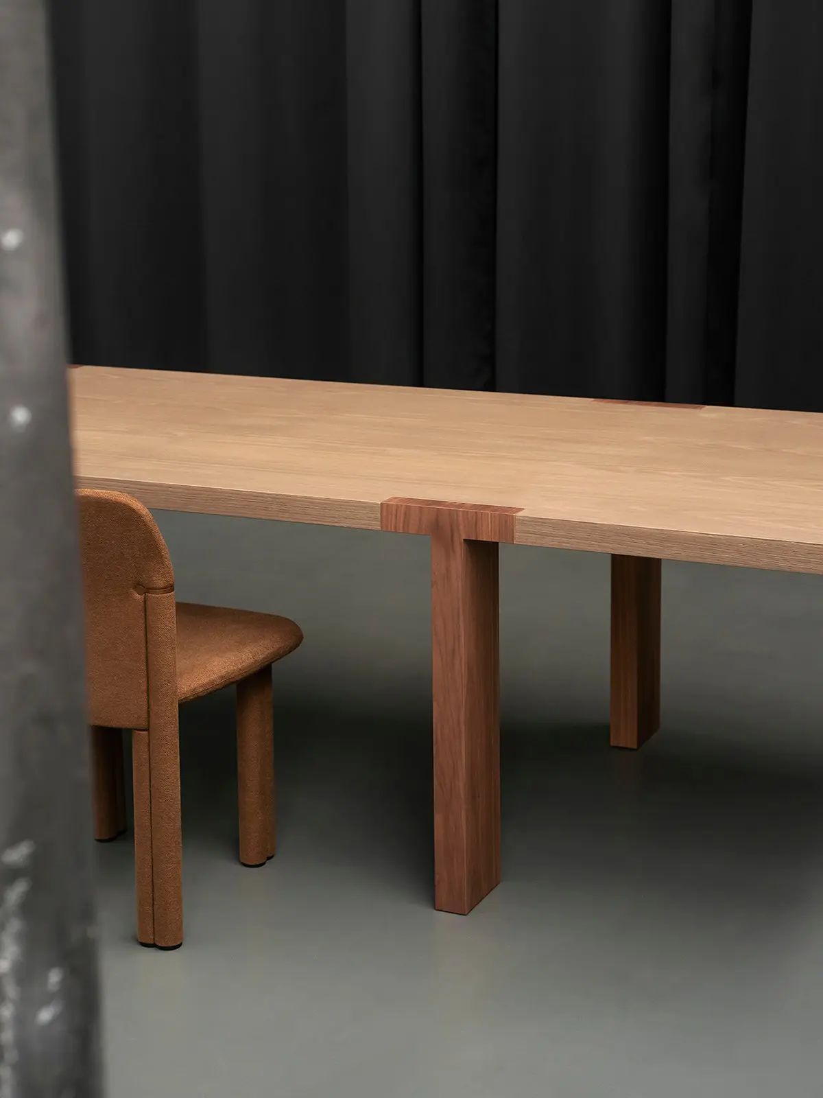 Tacchini Italia - T–Table