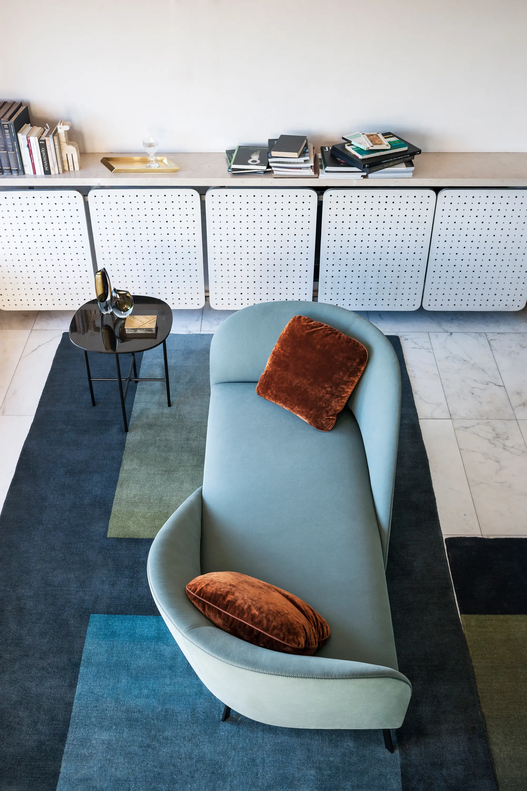 Tacchini Italia - Face To Face