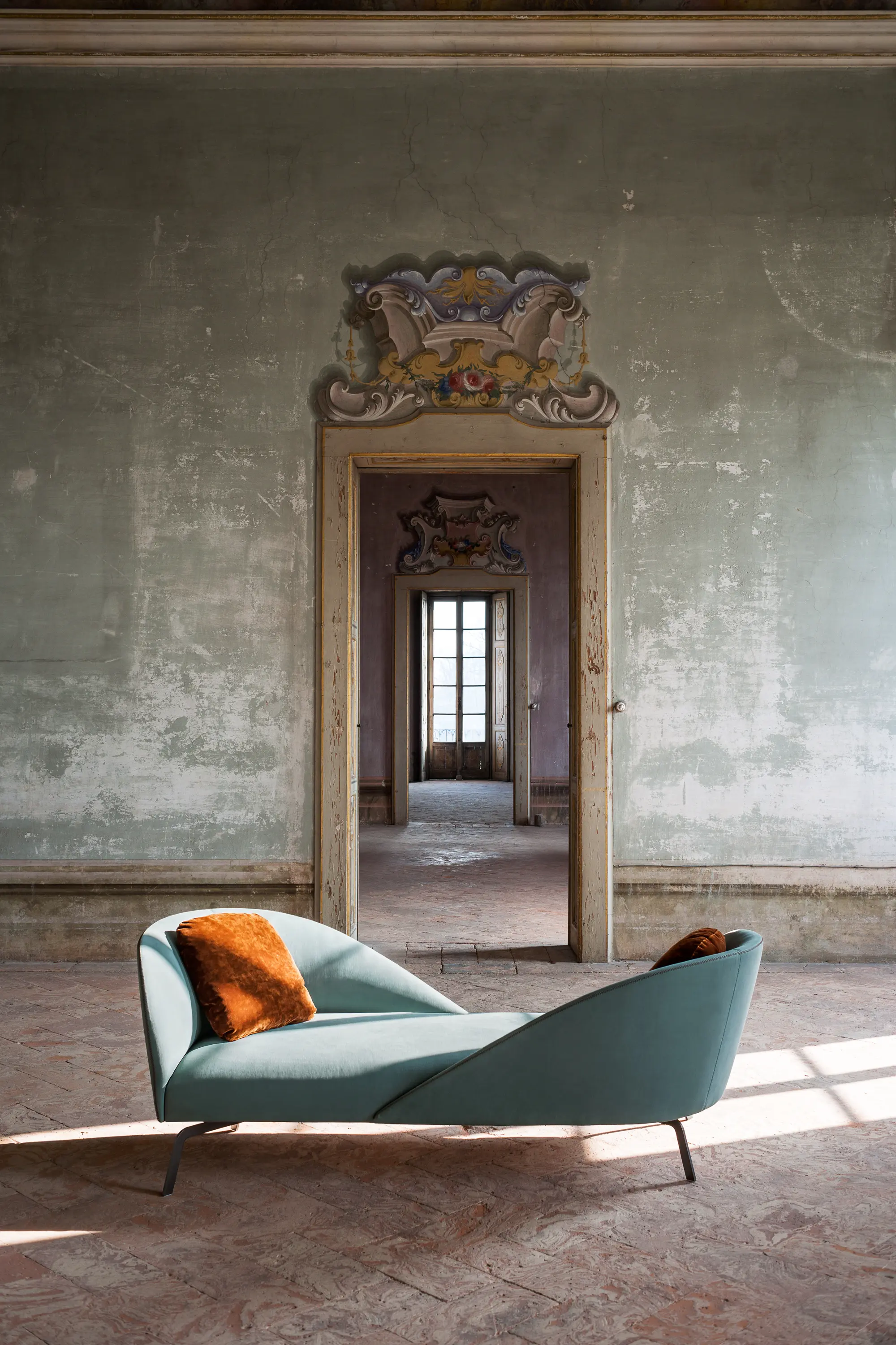 Tacchini Italia - Face To Face