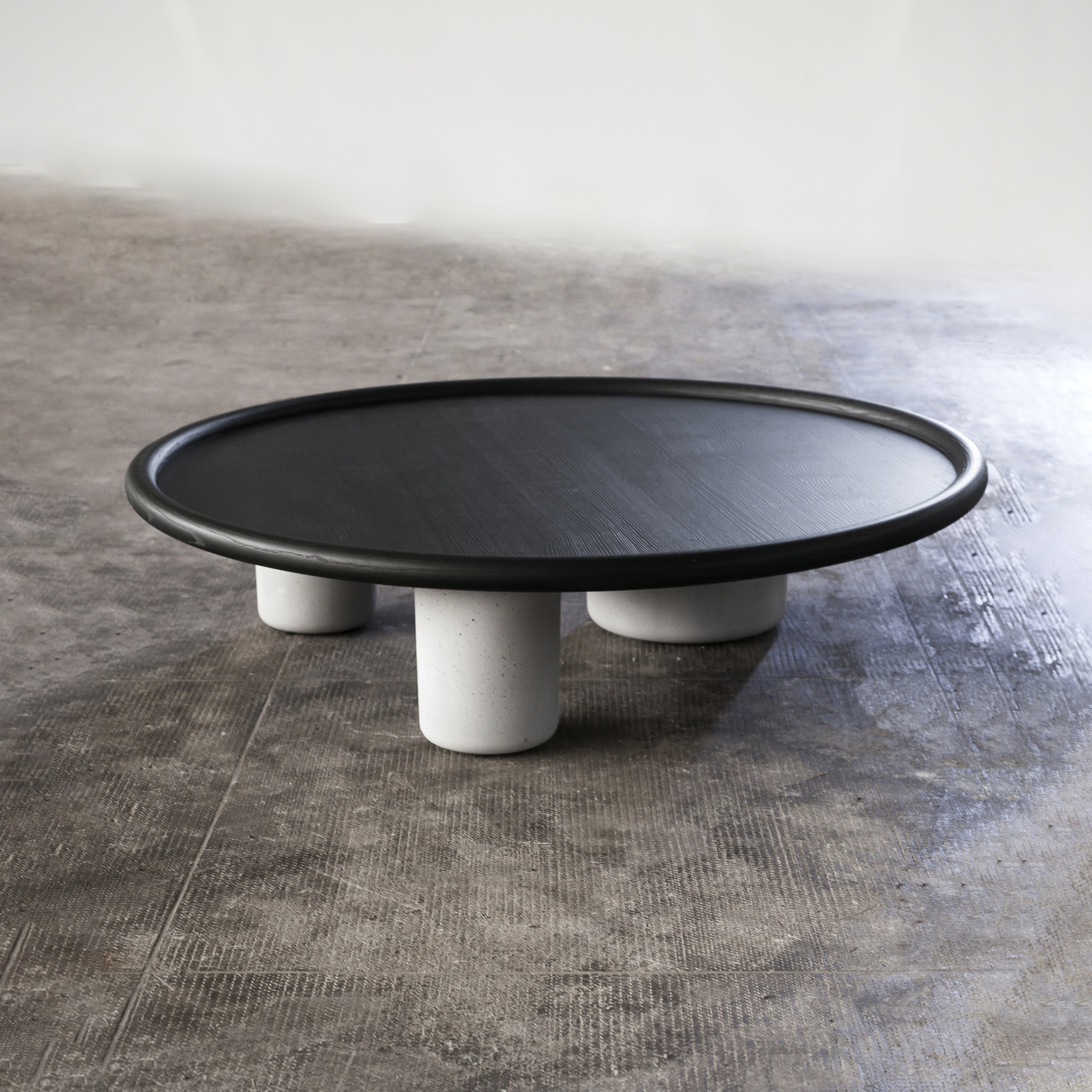 Display product Pluto Table 120 from manufacturer Tacchini Italia