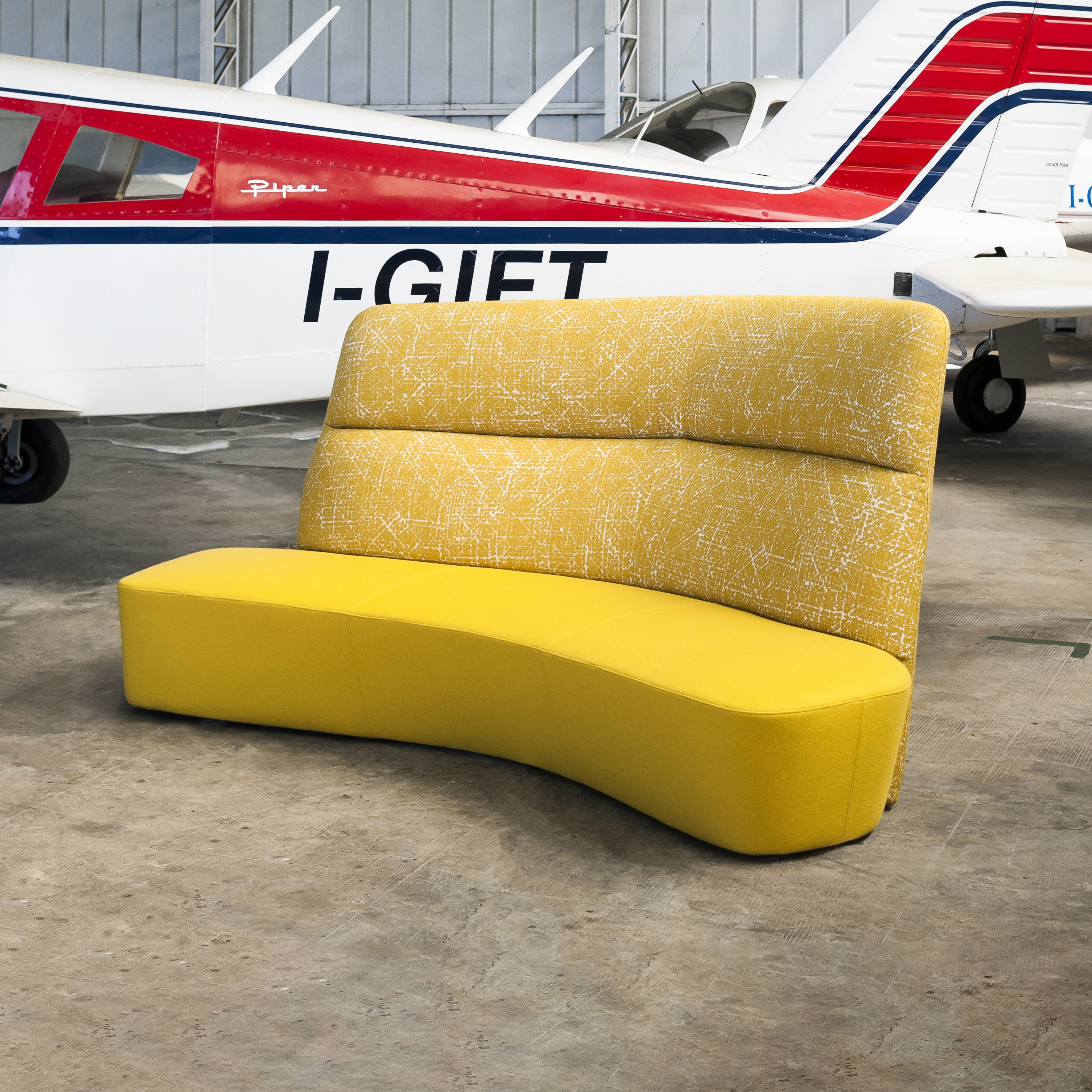 Display product Polar Alcove Sofa from manufacturer Tacchini Italia