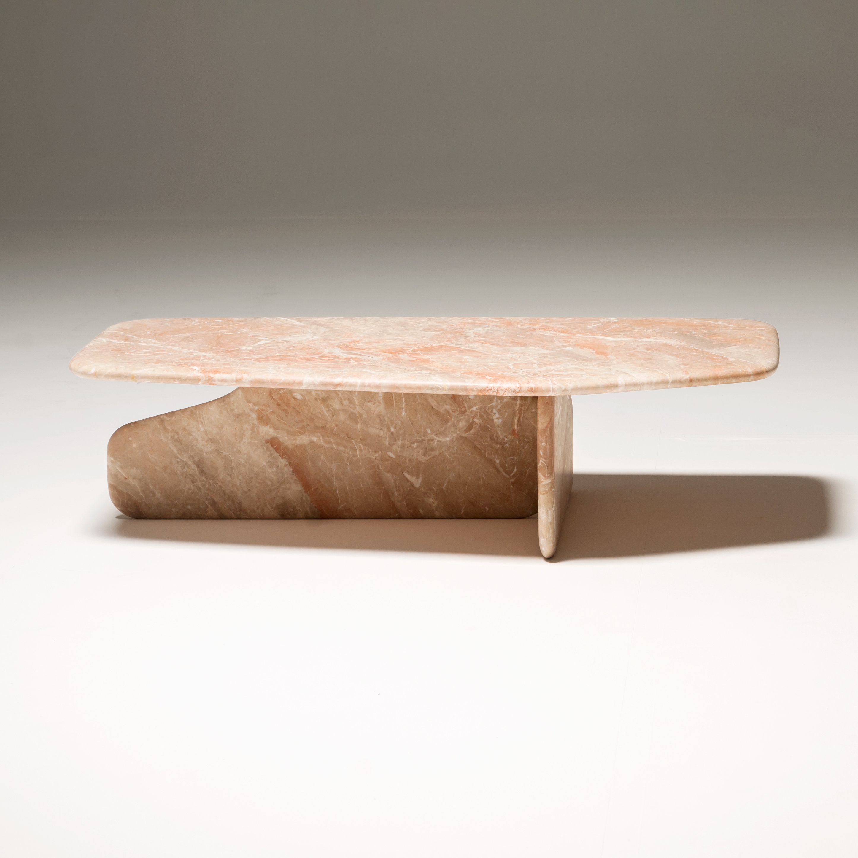 Display product Dolmen from manufacturer Tacchini Italia