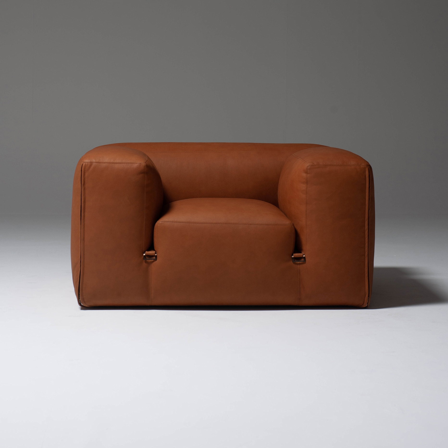 Display product Le Mura from manufacturer Tacchini Italia