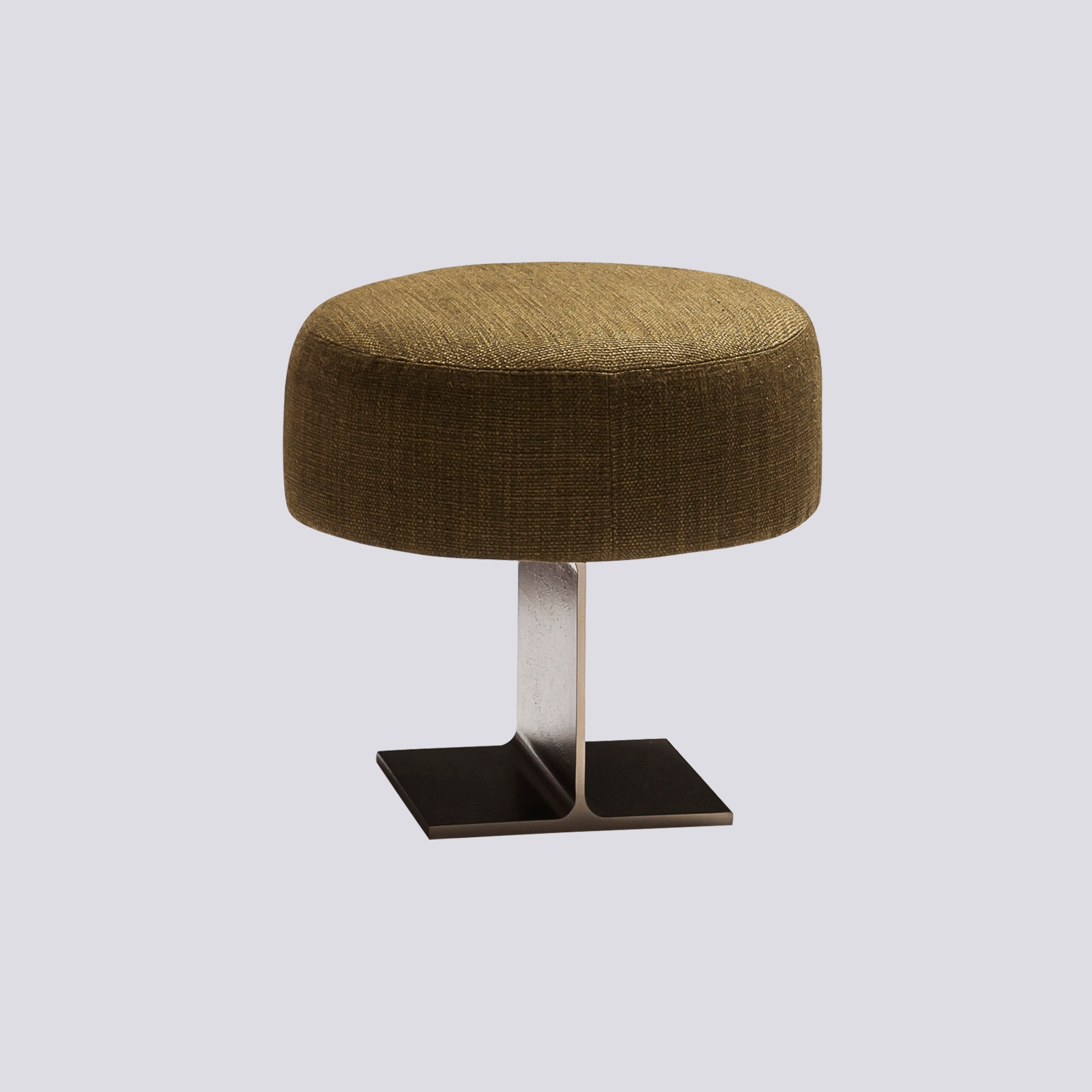 Display product Trono from manufacturer Tacchini Italia