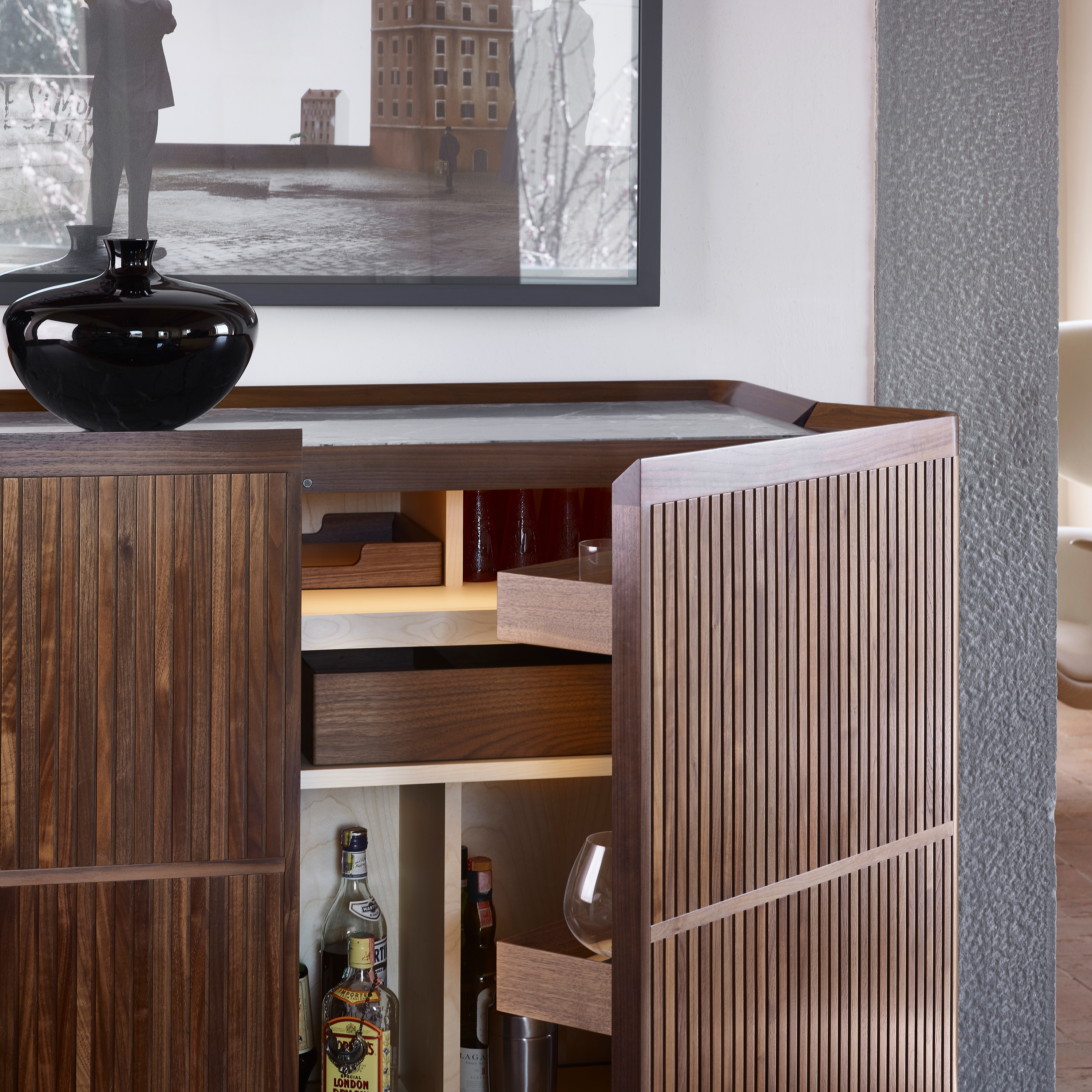 BOOKCASES, CABINETS AND WORK SYSTEM