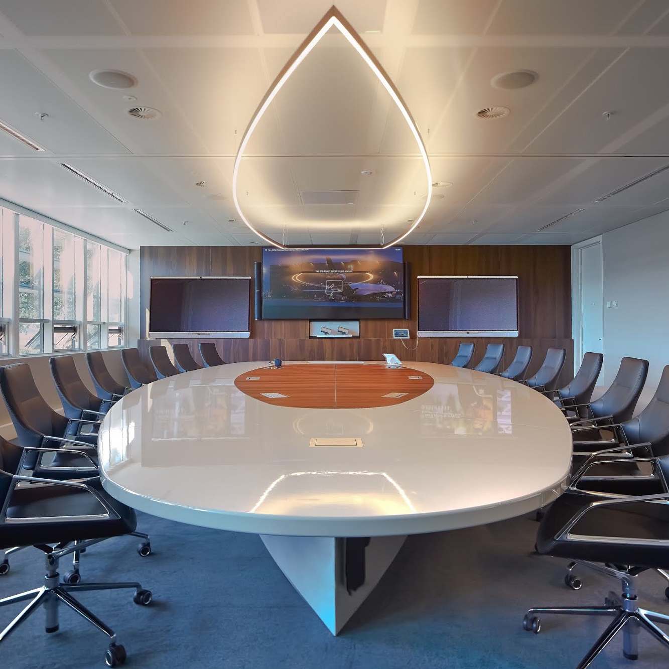 Produkt Q.45 oval ceiling des Herstellers QC lightfactory anzeigen