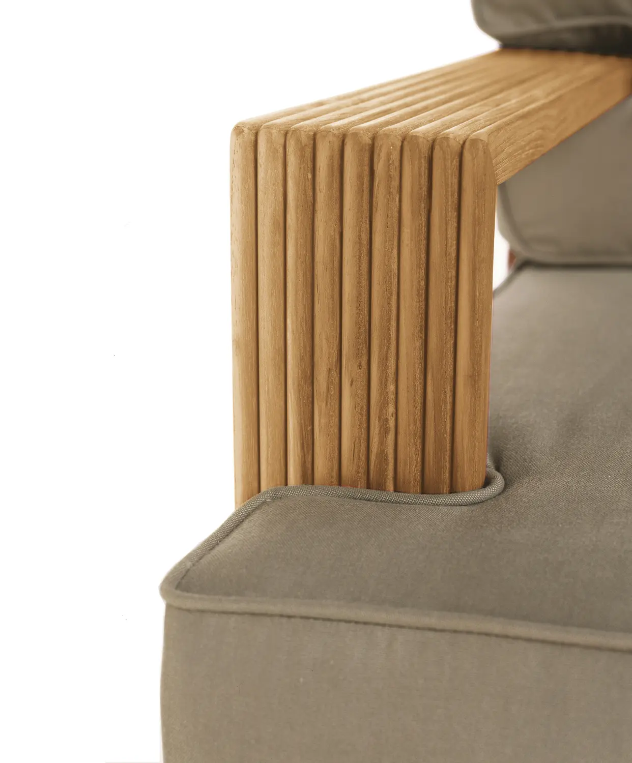 Sutherland - 3203 Reeded Lounge Chair