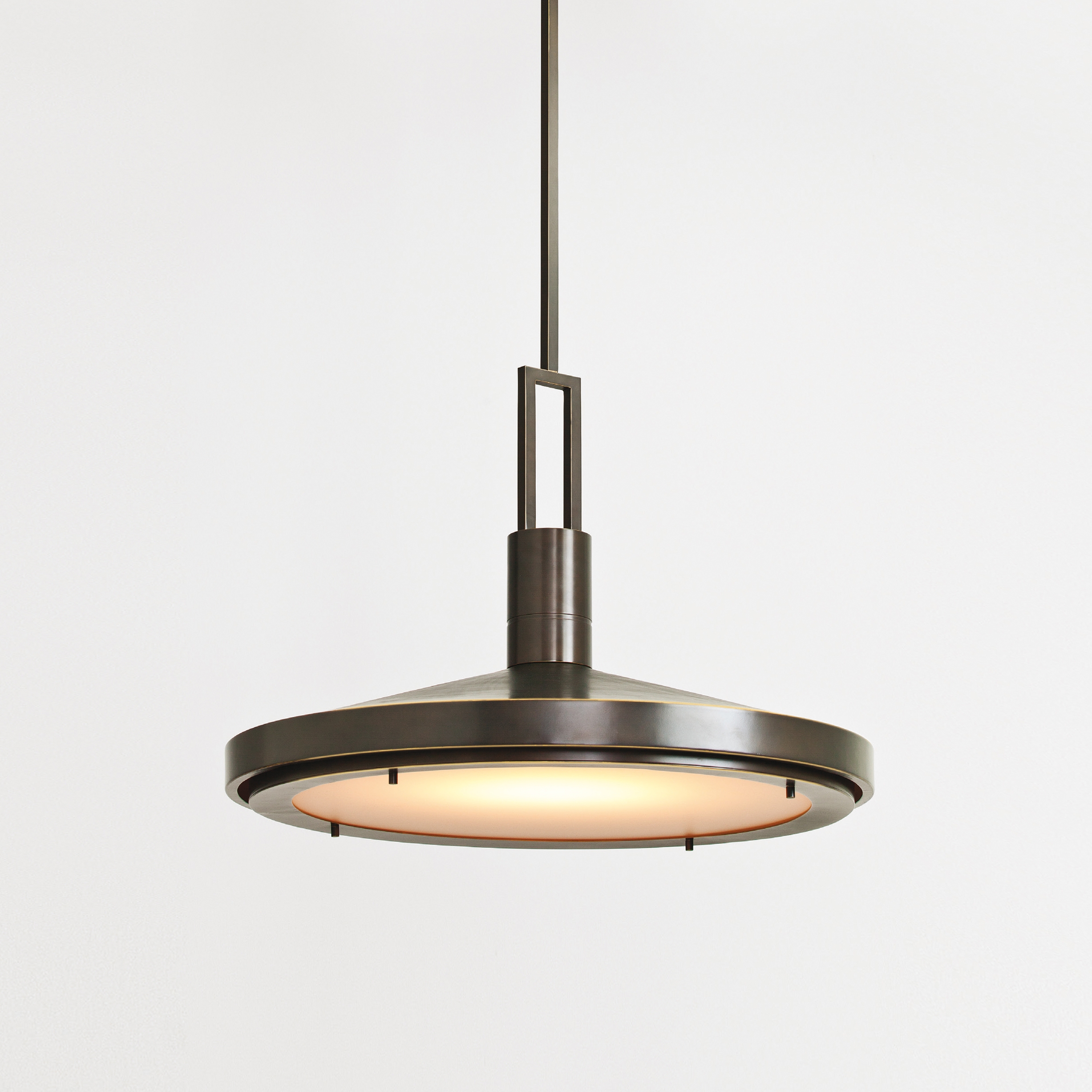 Vertoon produk 95417 Shed Pendant van vervaardiger Sutherland