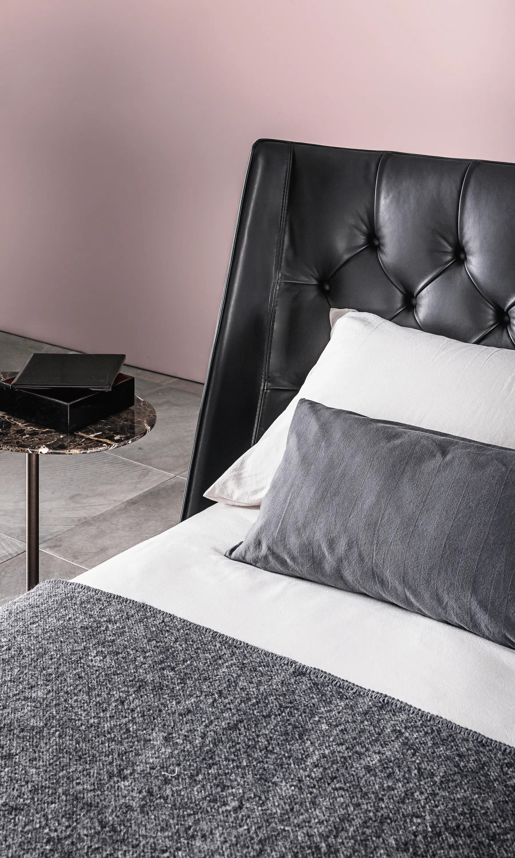 Vibieffe - 5700 Opera Bed