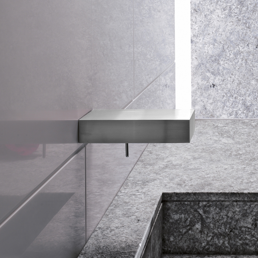 Mostrar el producto Steel tap-shelf del fabricante Toscoquattro