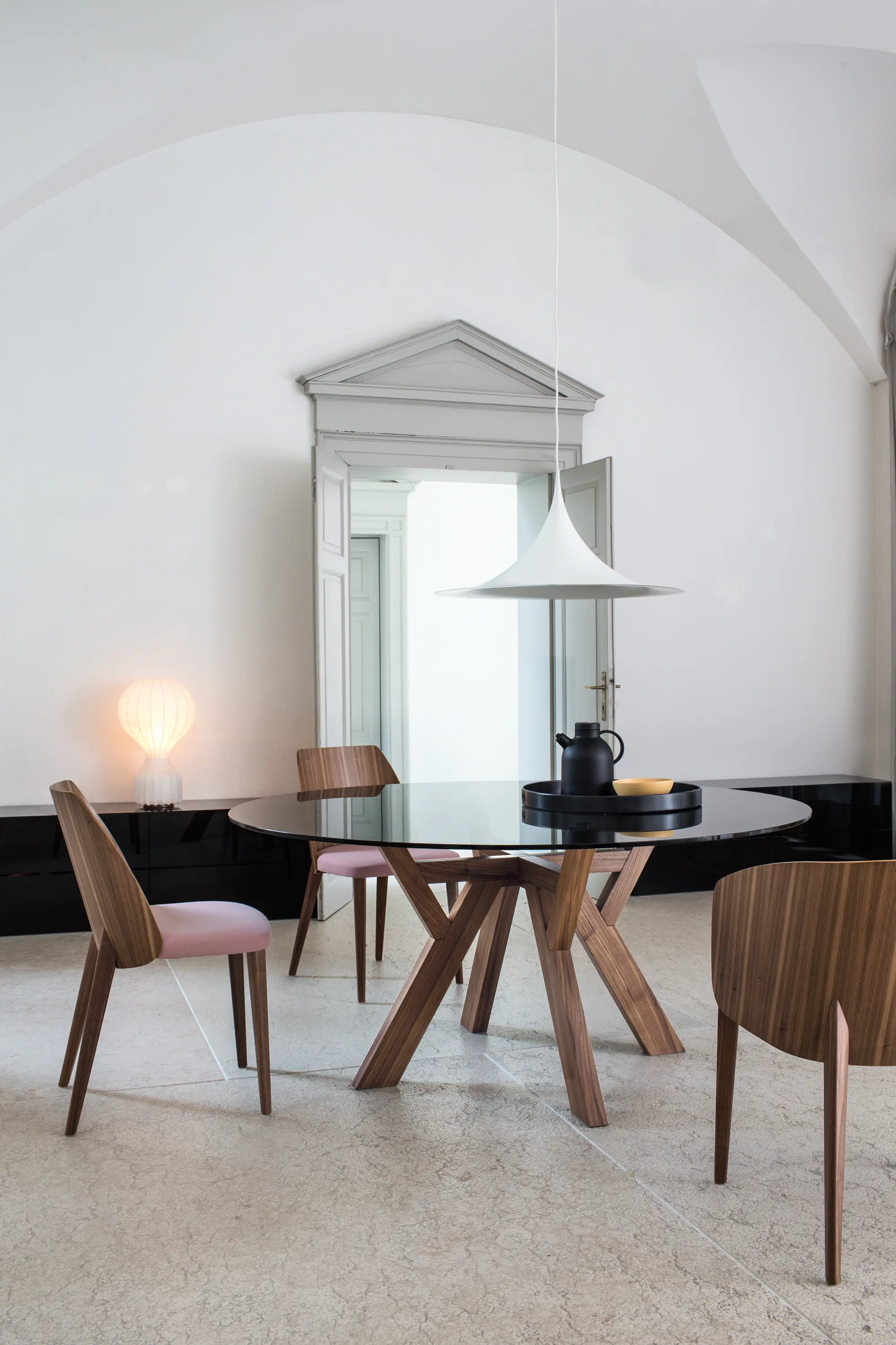 Bross - Shell Armchair