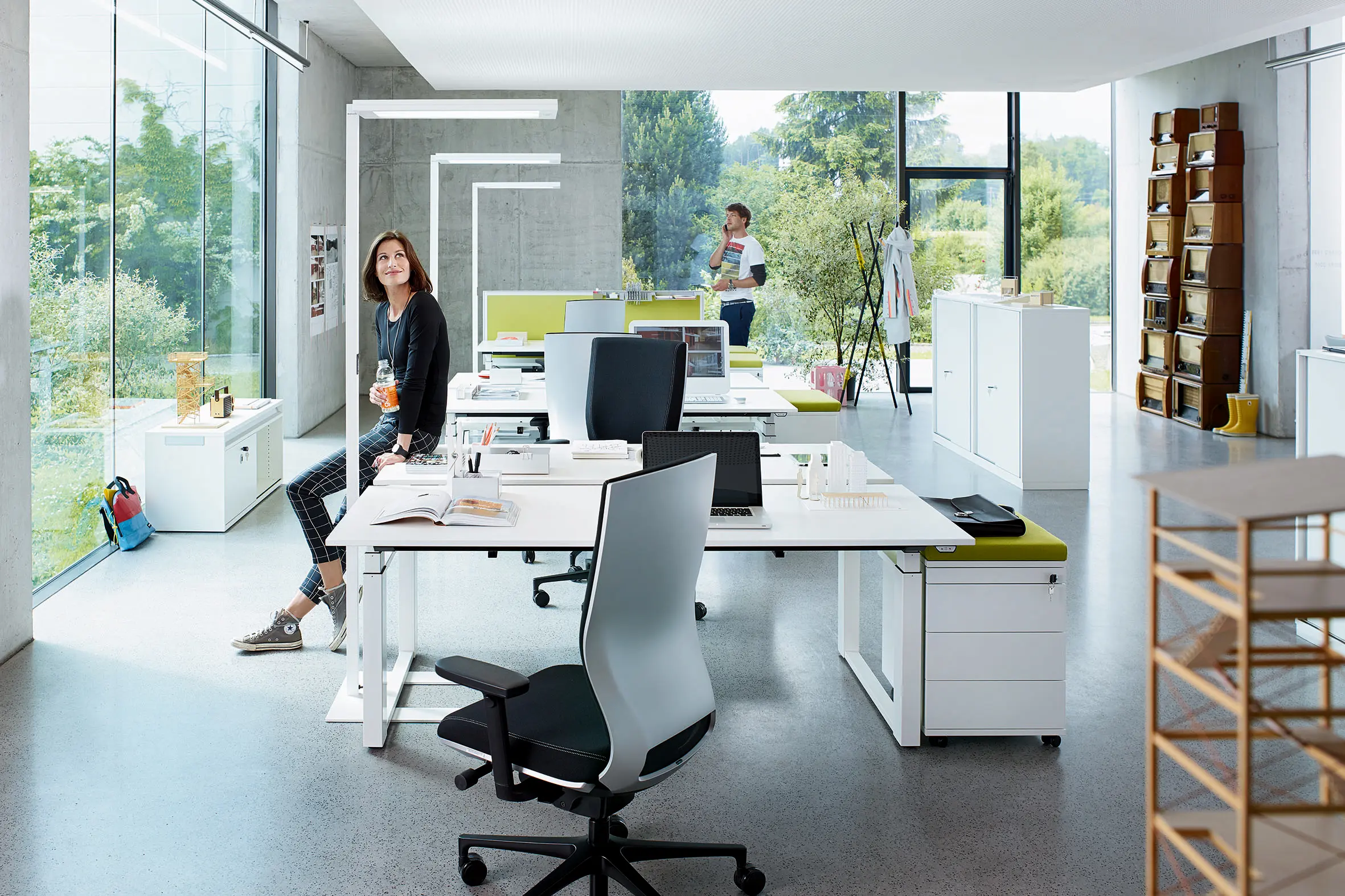 Waldmann - LAVIGO Free-Standing Luminaire
