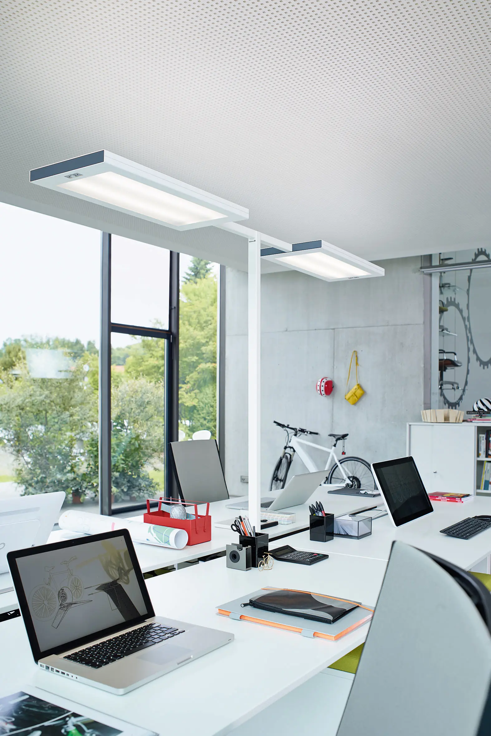 Waldmann - LAVIGO TWIN-T Free-Standing Luminaire