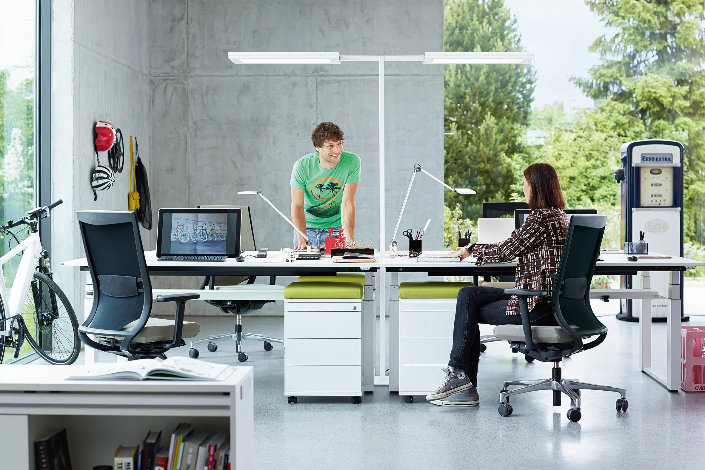 Waldmann - LAVIGO TWIN-T Free-Standing Luminaire