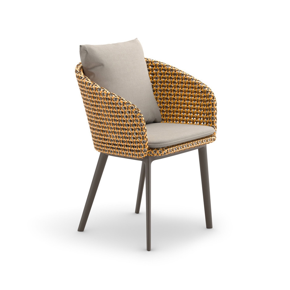Display product MBRACE Alu Armchair from manufacturer DEDON