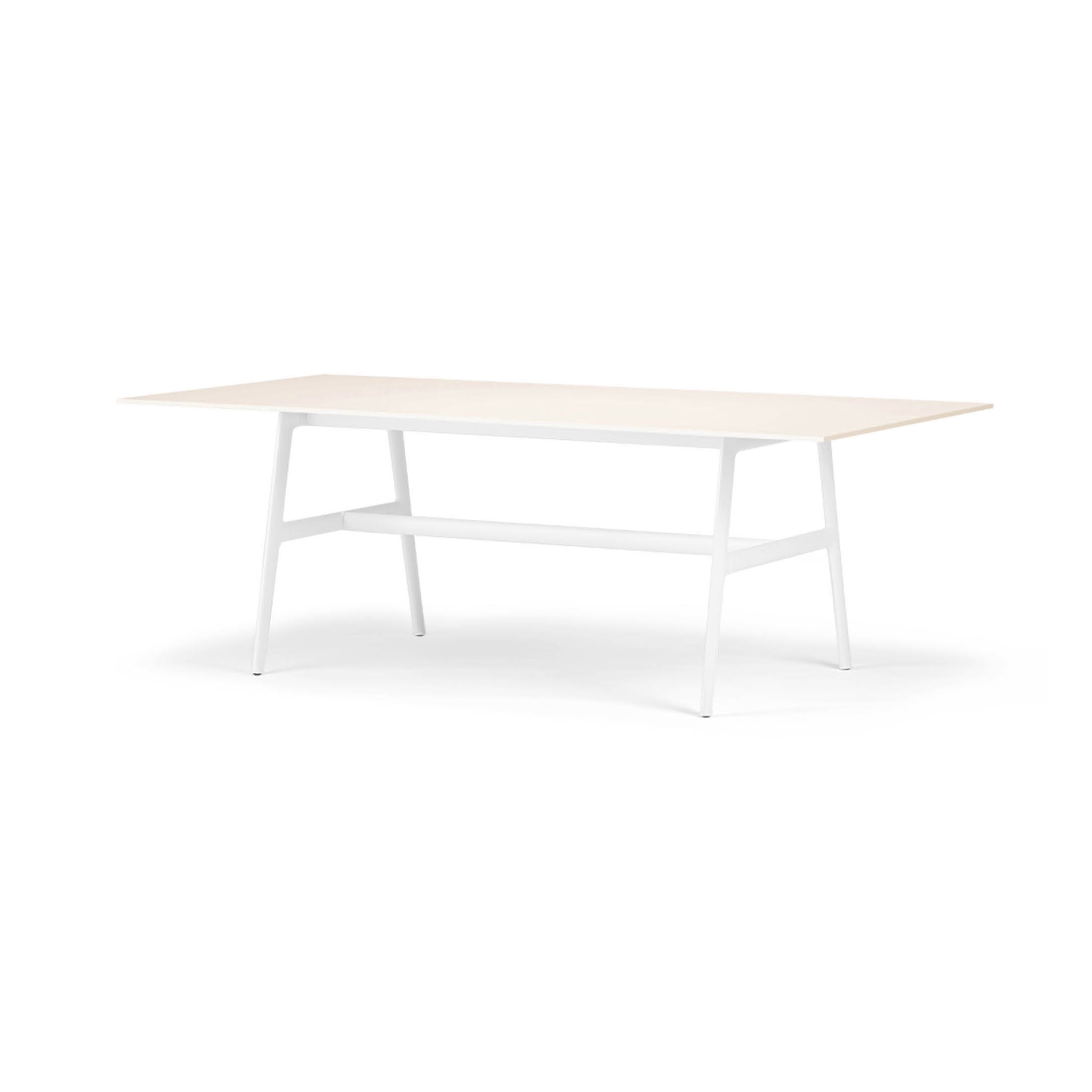 SEAX Dining Table