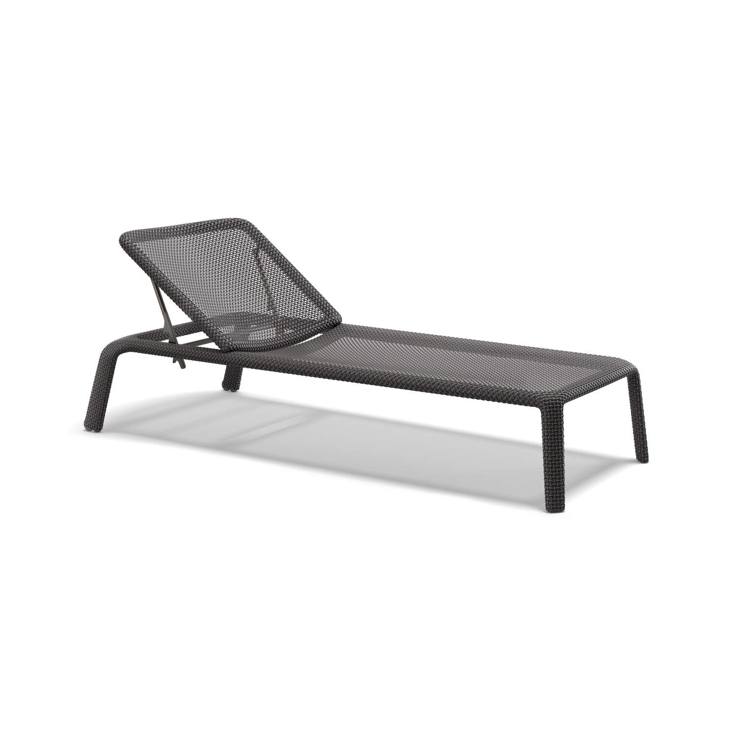 Display product SEASHELL NUO Beach Chair from manufacturer DEDON