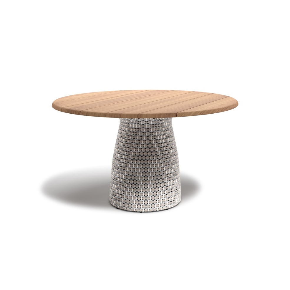 Afficher le produit FLLAIR Dining Table du fabricant DEDON