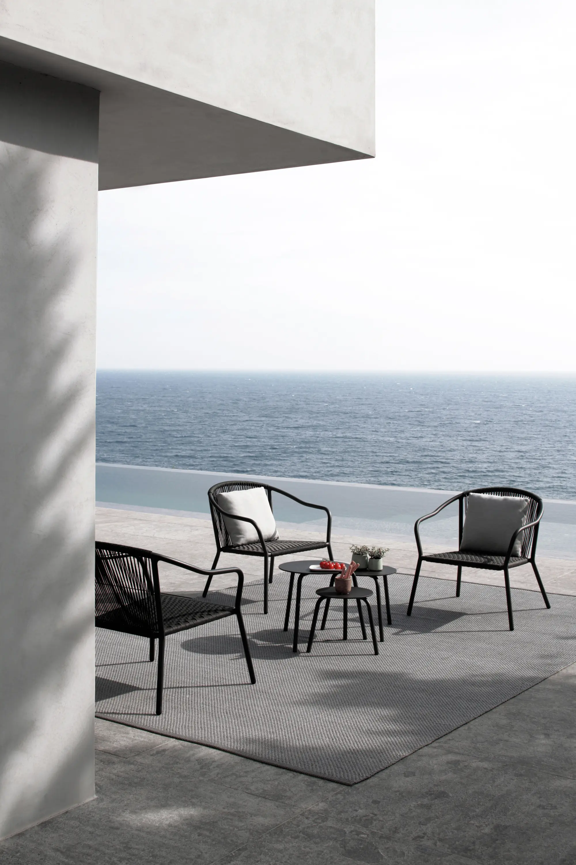 Royal Botania - Samba Side Table - SAMT3BR