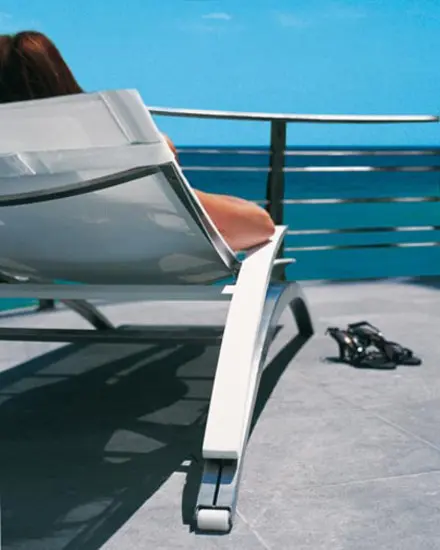 Royal Botania - O-zon lounger