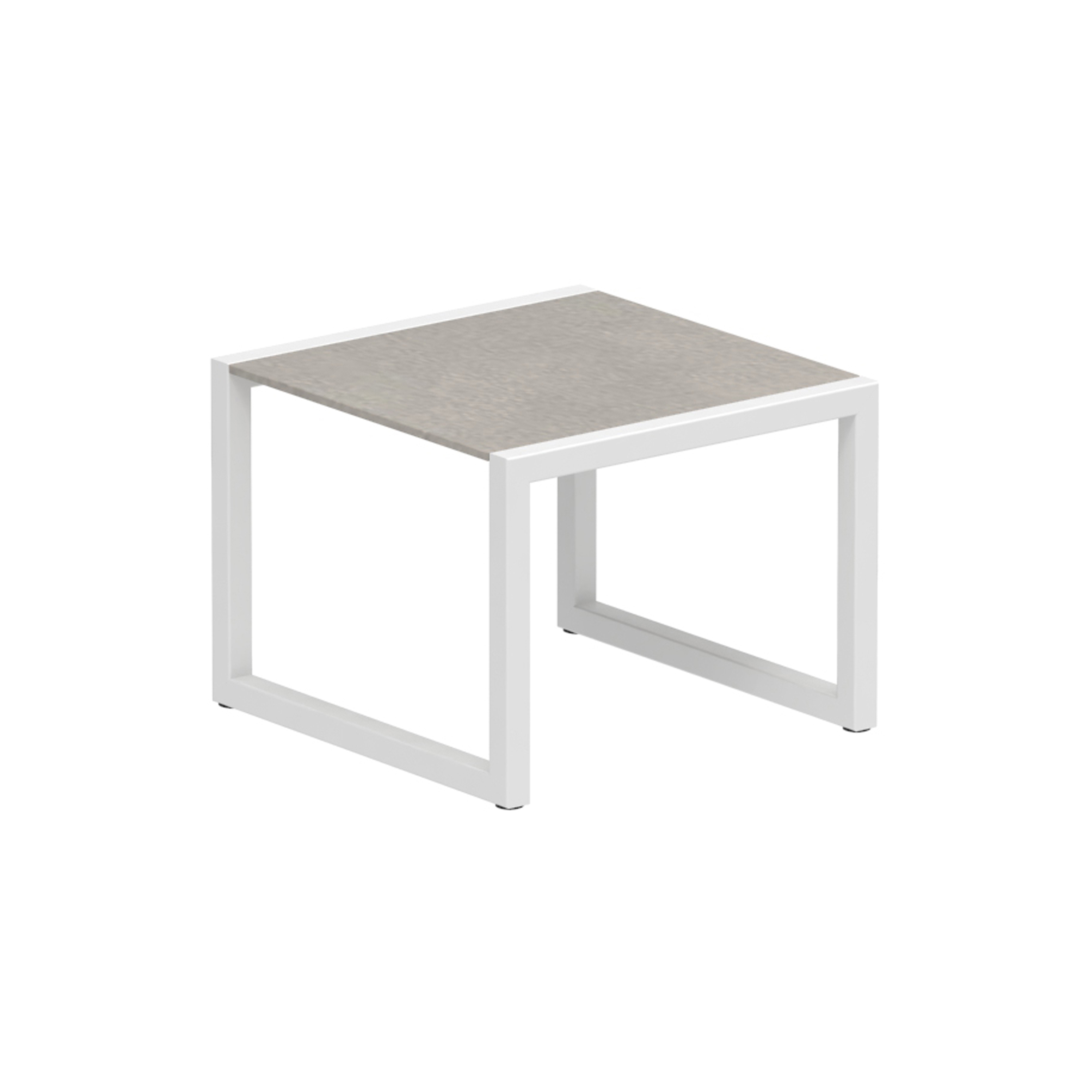 Vertoon produk Ninix side table 52x50cm van vervaardiger Royal Botania