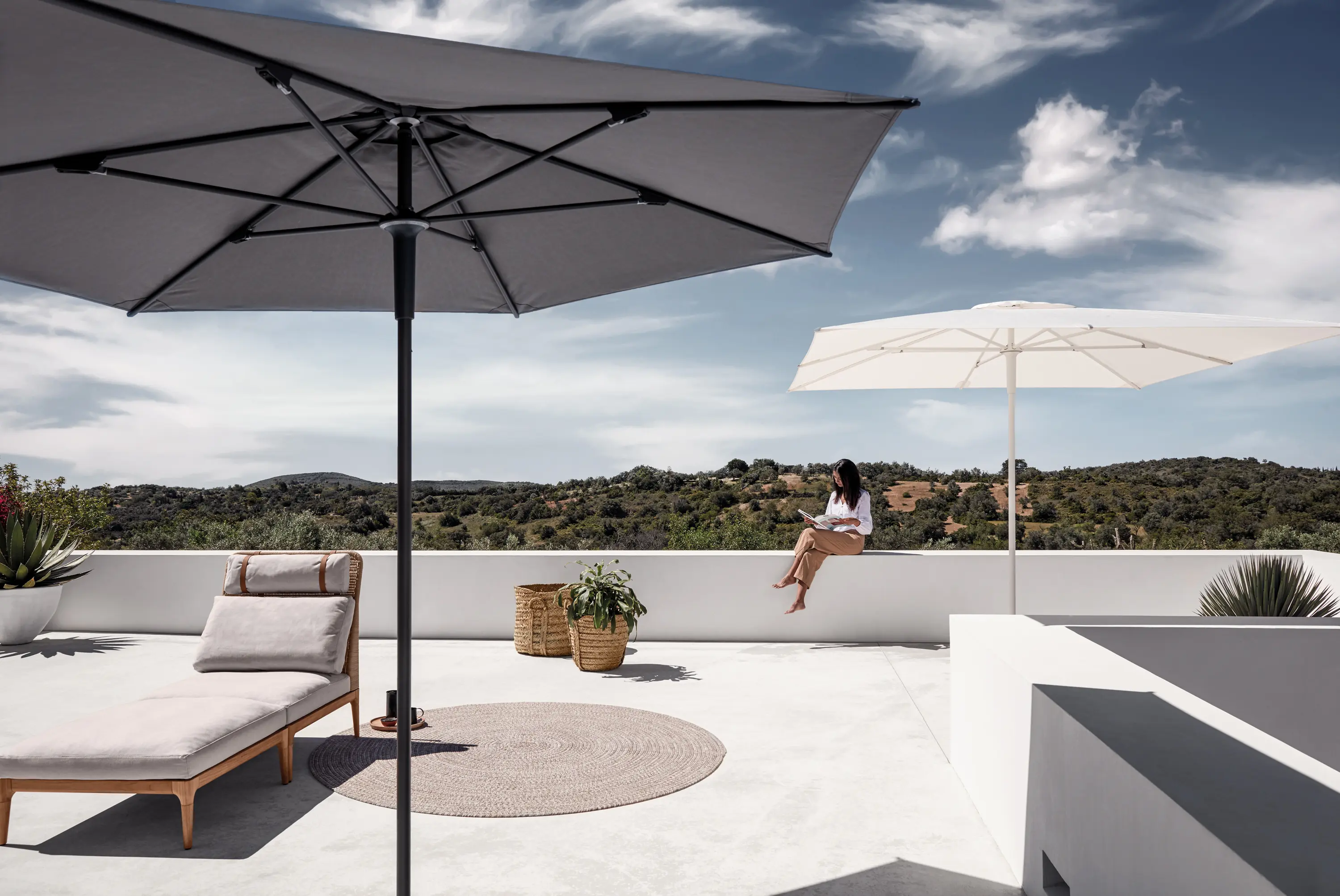 Gloster Furniture GmbH - Halo He Agonal Push Up Parasol Meteor