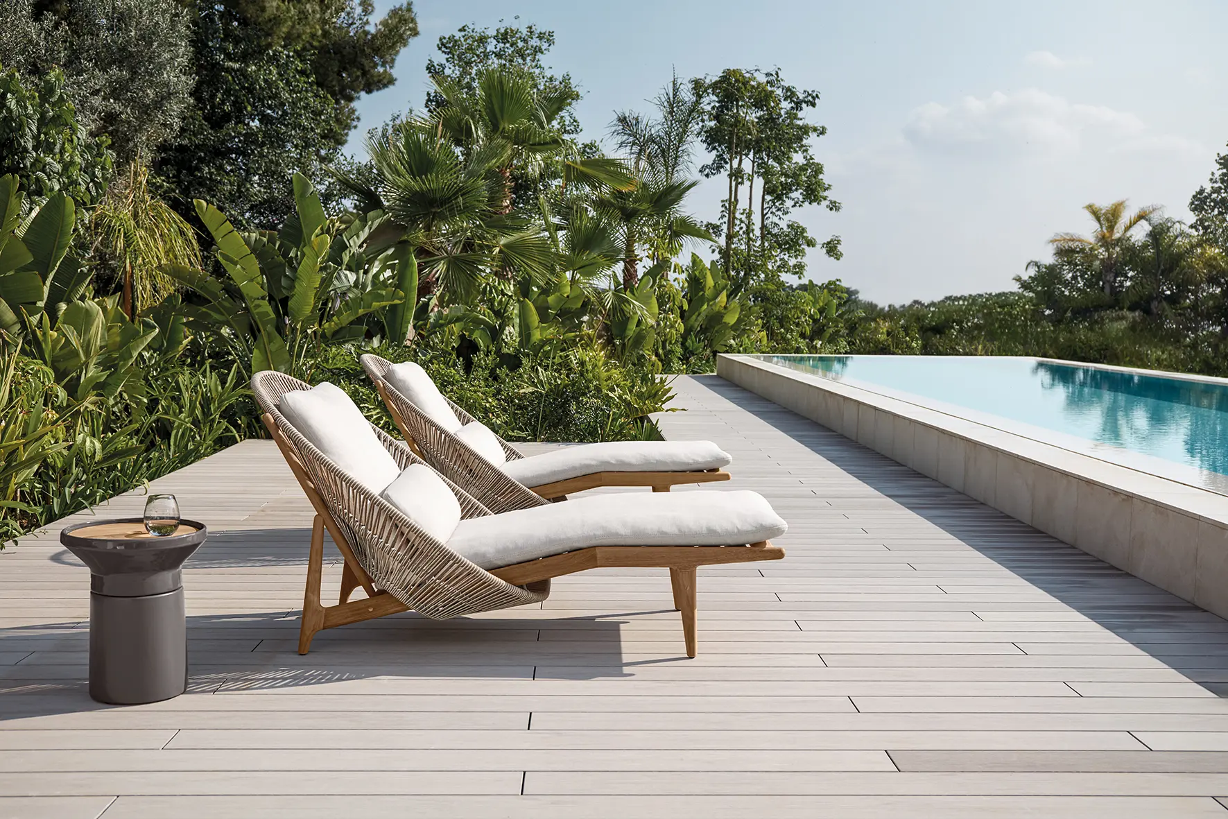 Gloster Furniture GmbH - Bora Lounger