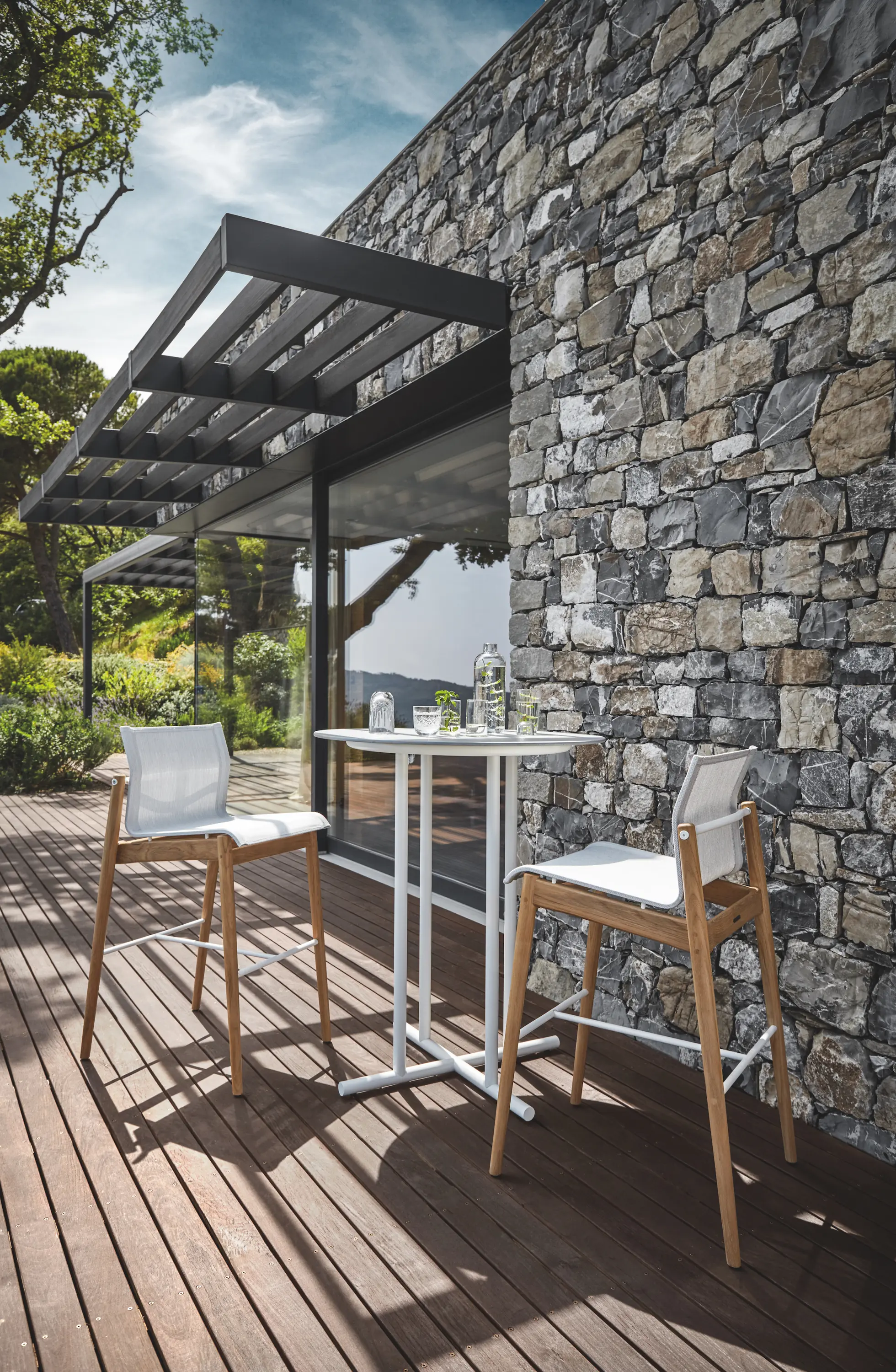 Gloster Furniture GmbH - Whirl Bar Table