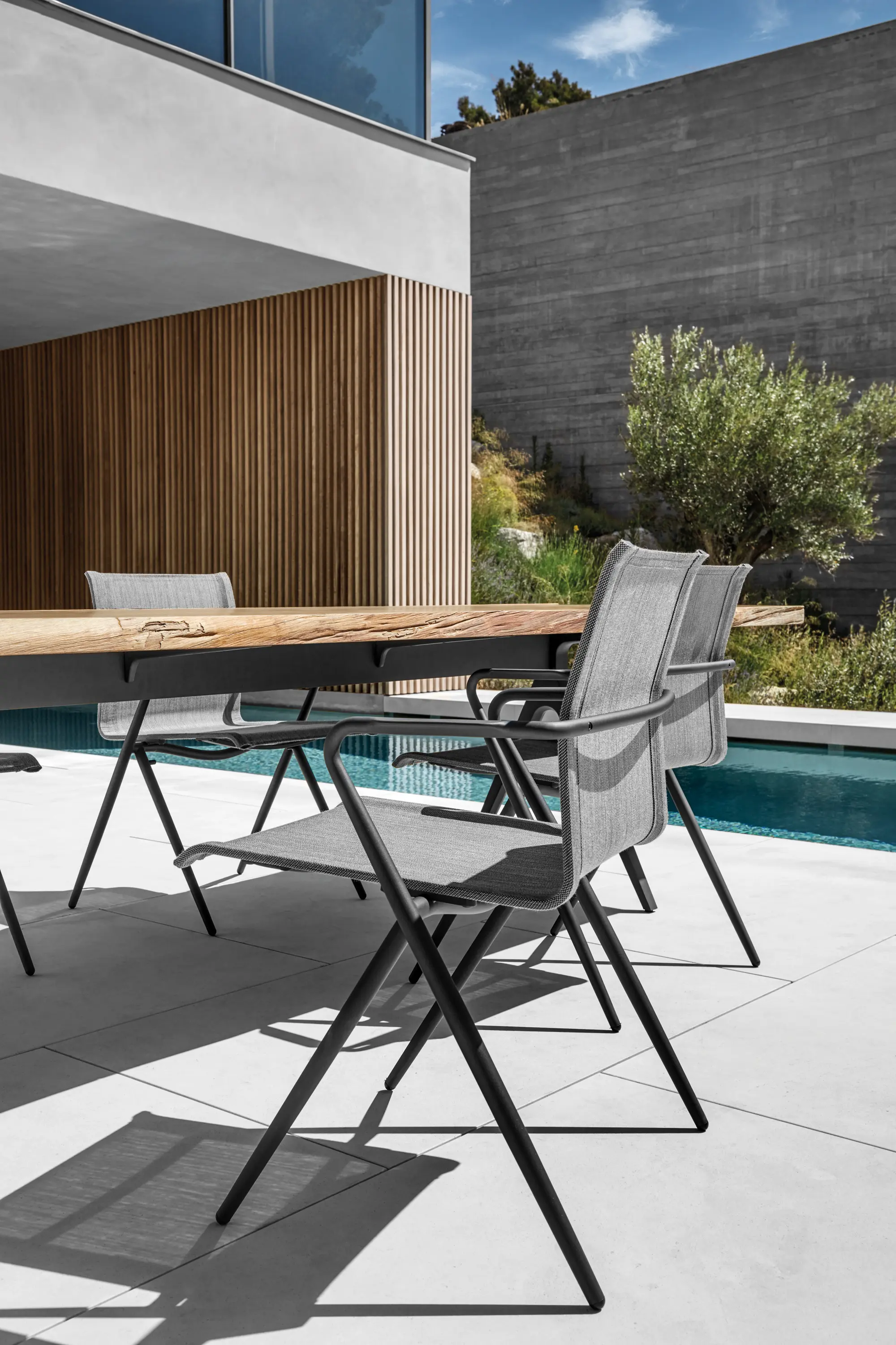 Gloster Furniture GmbH - Ryder Armchair