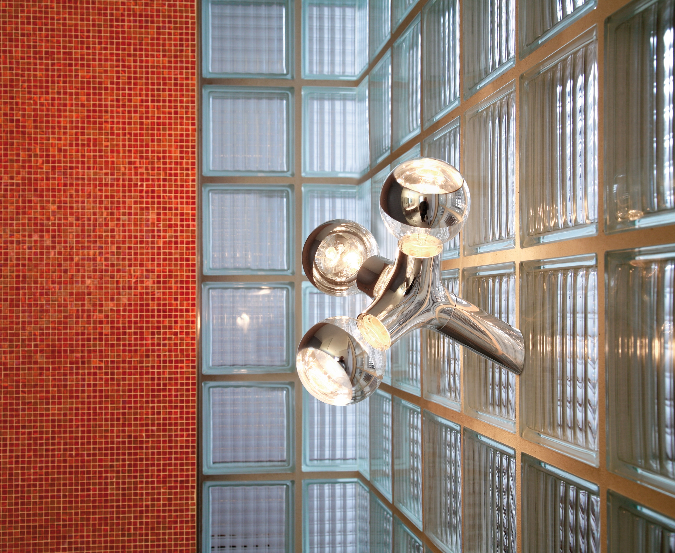 Display product DNA wall / ceiling single from manufacturer next